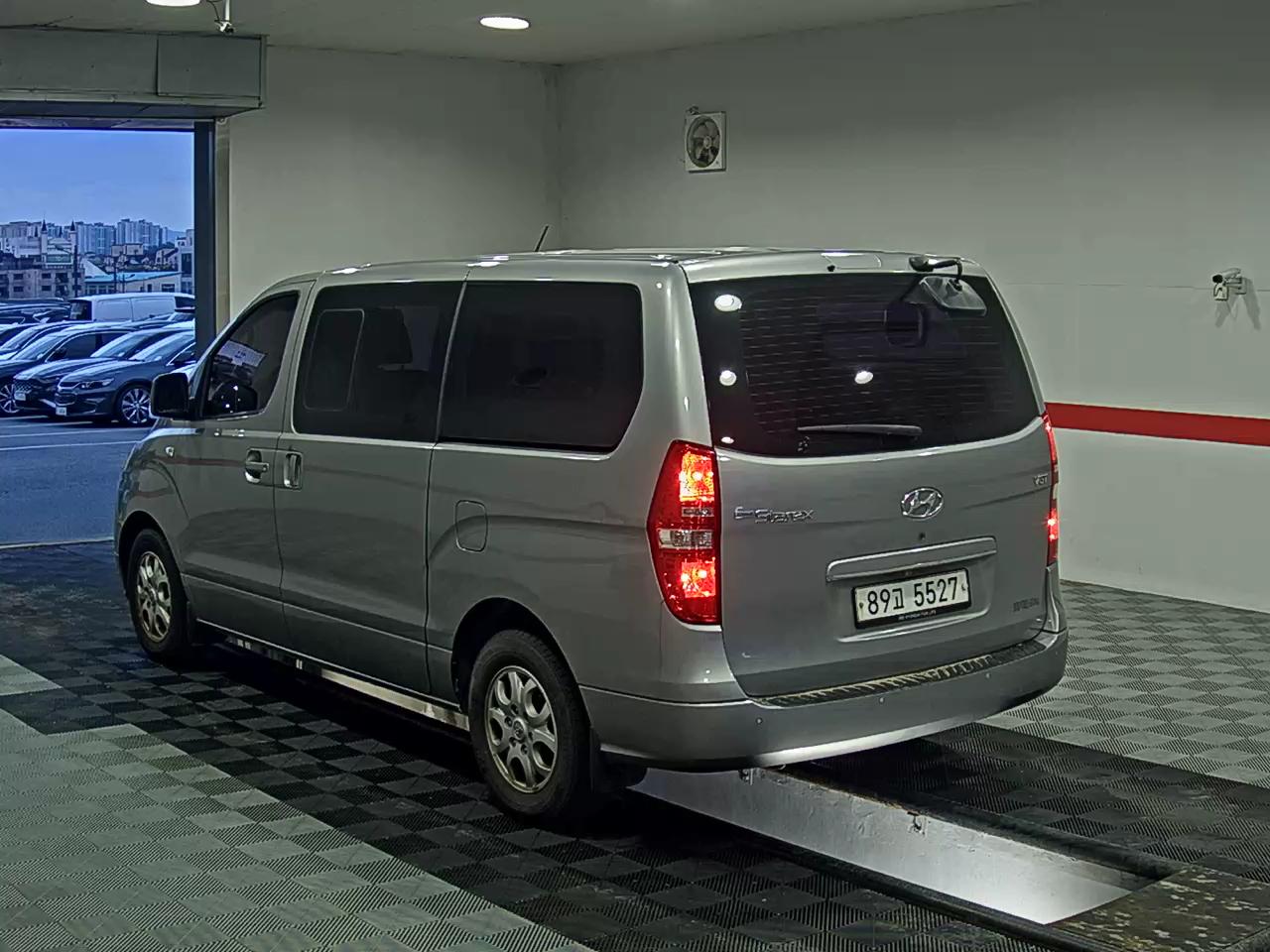 2016 - hyundai grand starex