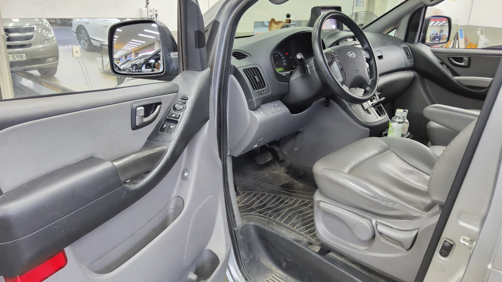 2016 - hyundai grand starex