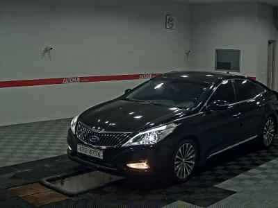 HYUNDAI GRANDEUR HG HG 240