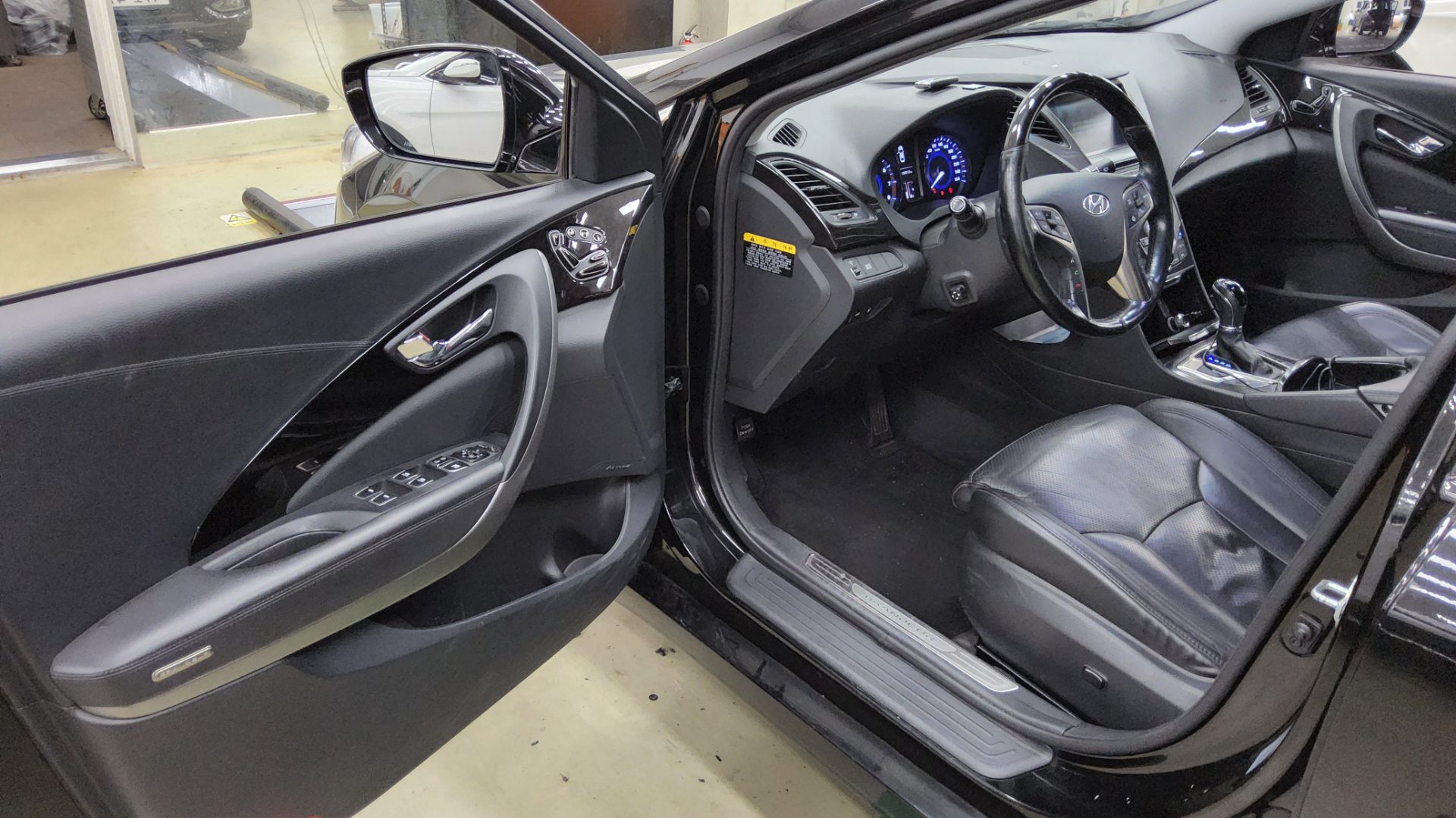 2014 - hyundai grandeur