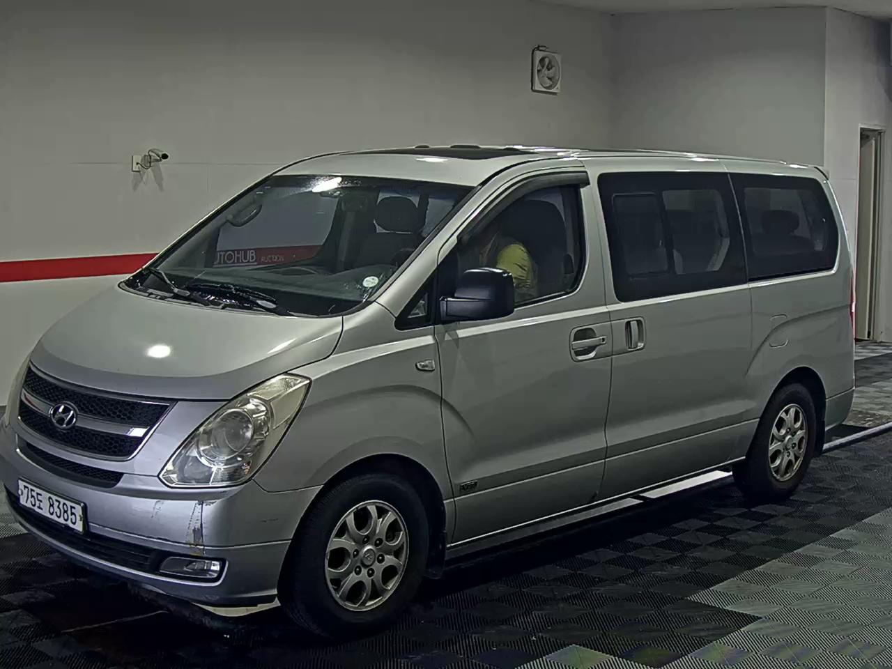 HYUNDAI GRAND STAREX CVX