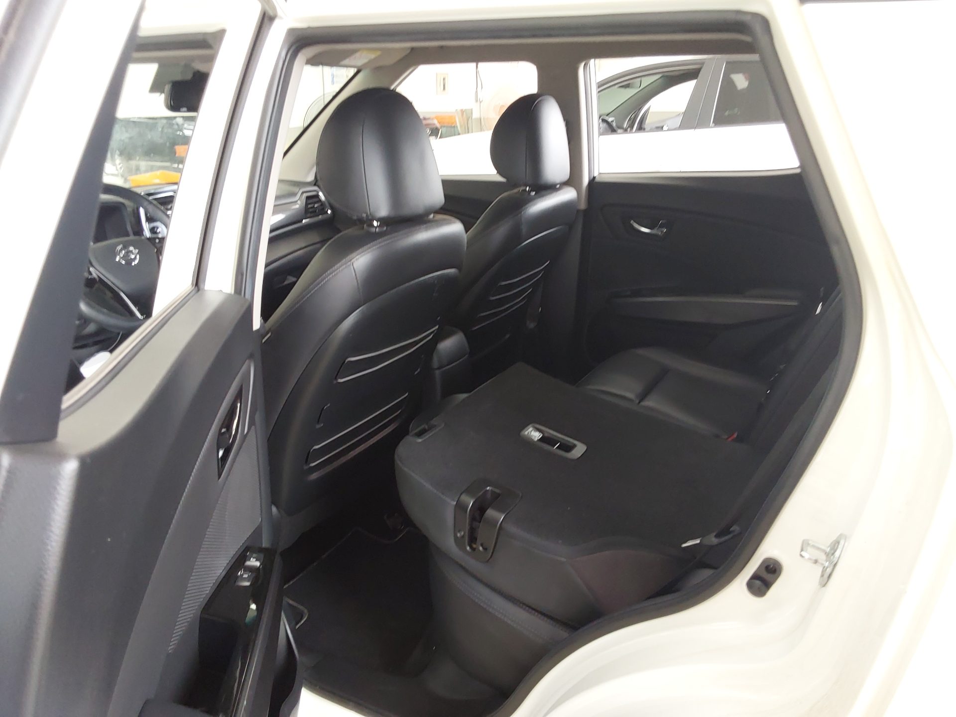 2022 - ssangyong tivoli