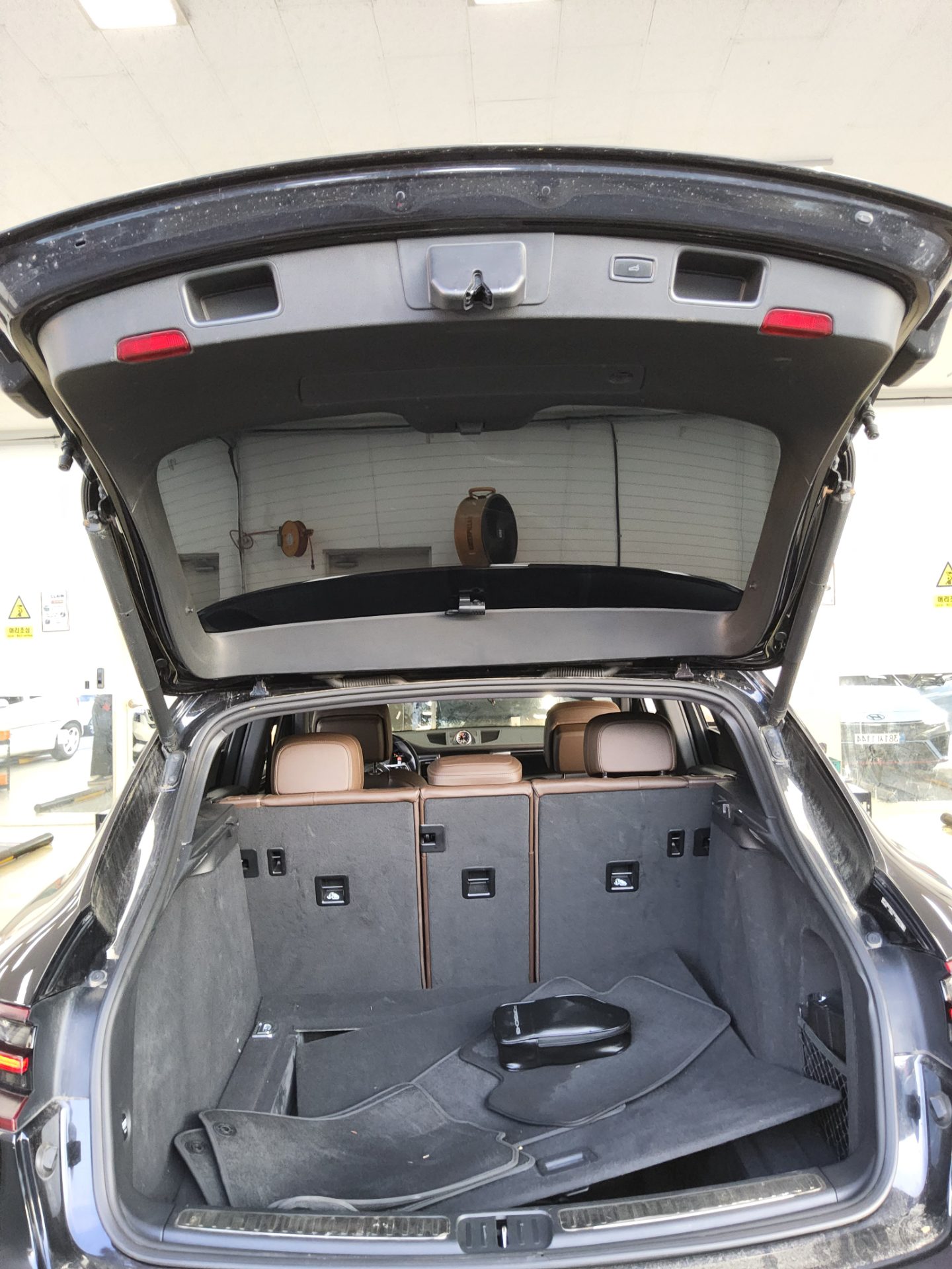 2015 - porsche macan