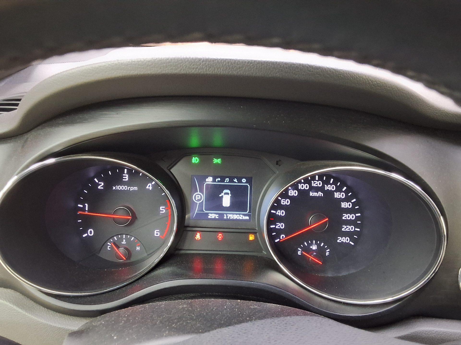 2017 - kia carnival