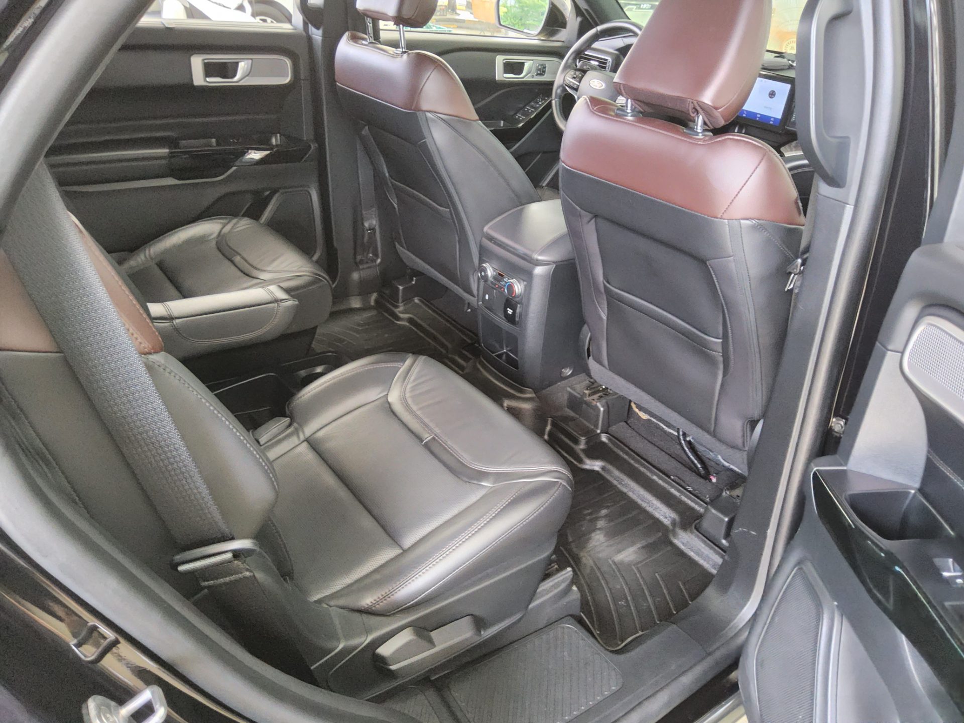 Ford Explorer 2021 — صورة 6