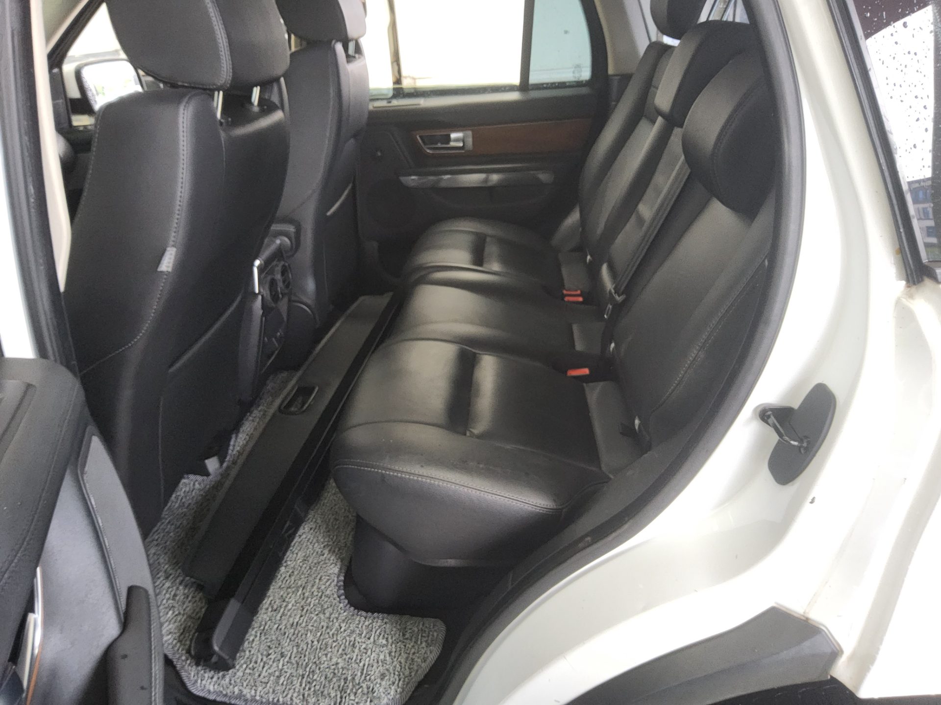 2012 - land rover range rover