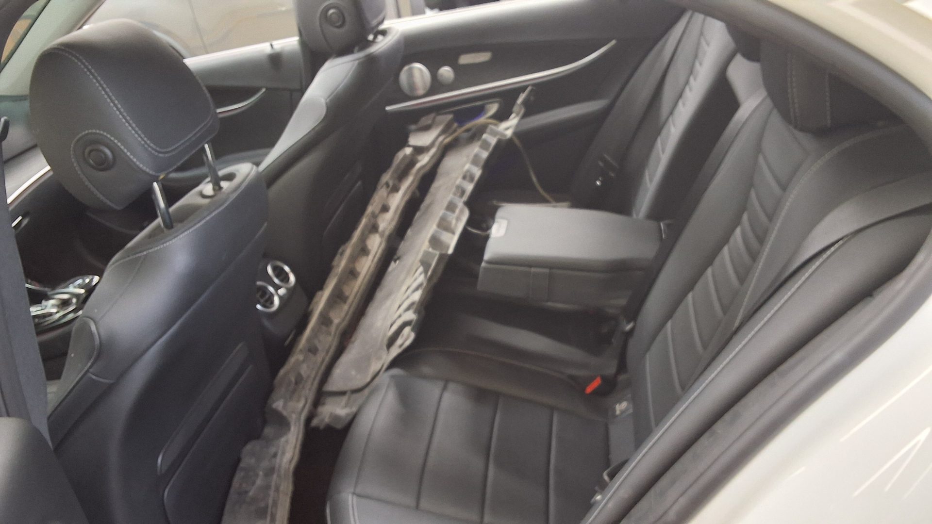2019 - mercedes-benz e300