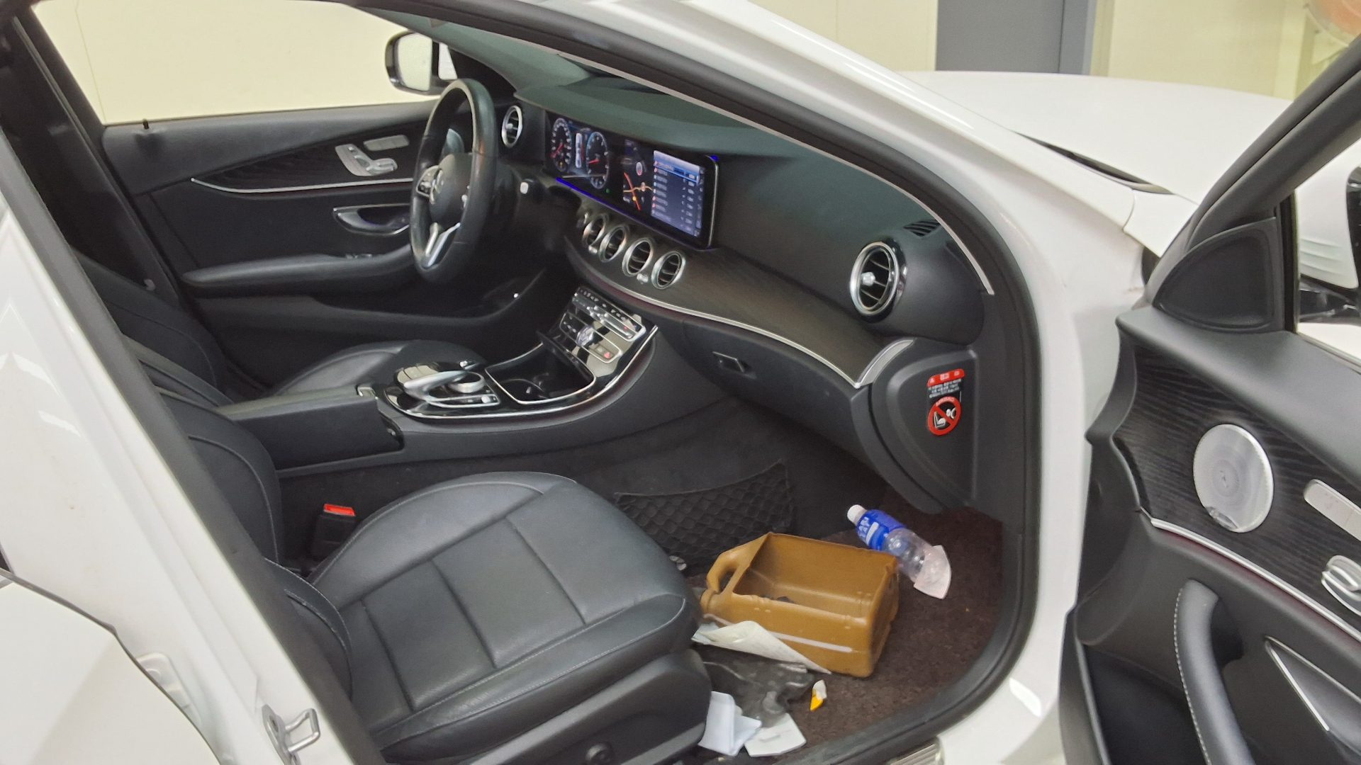 2019 - mercedes-benz e300
