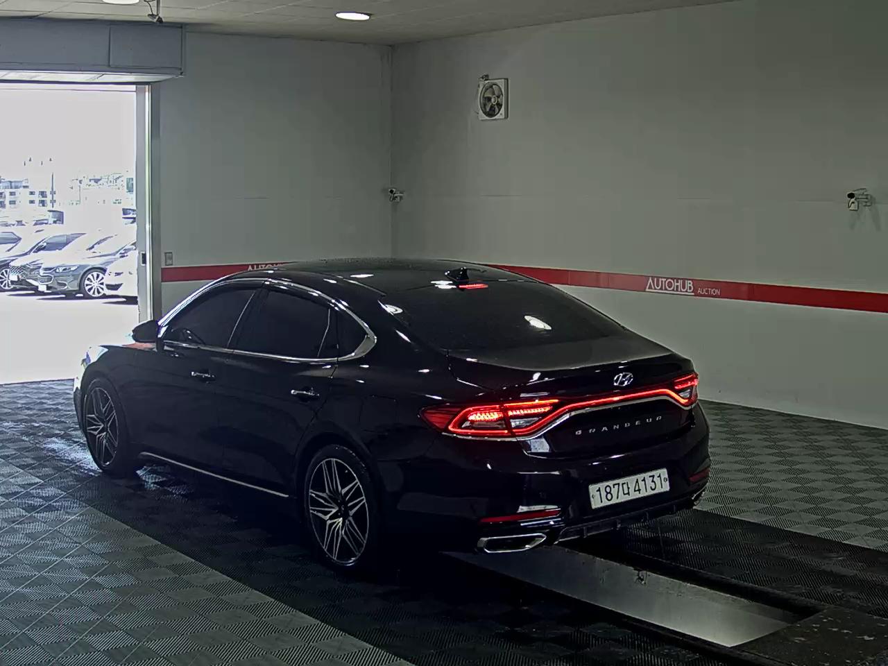 2018 - hyundai grandeur
