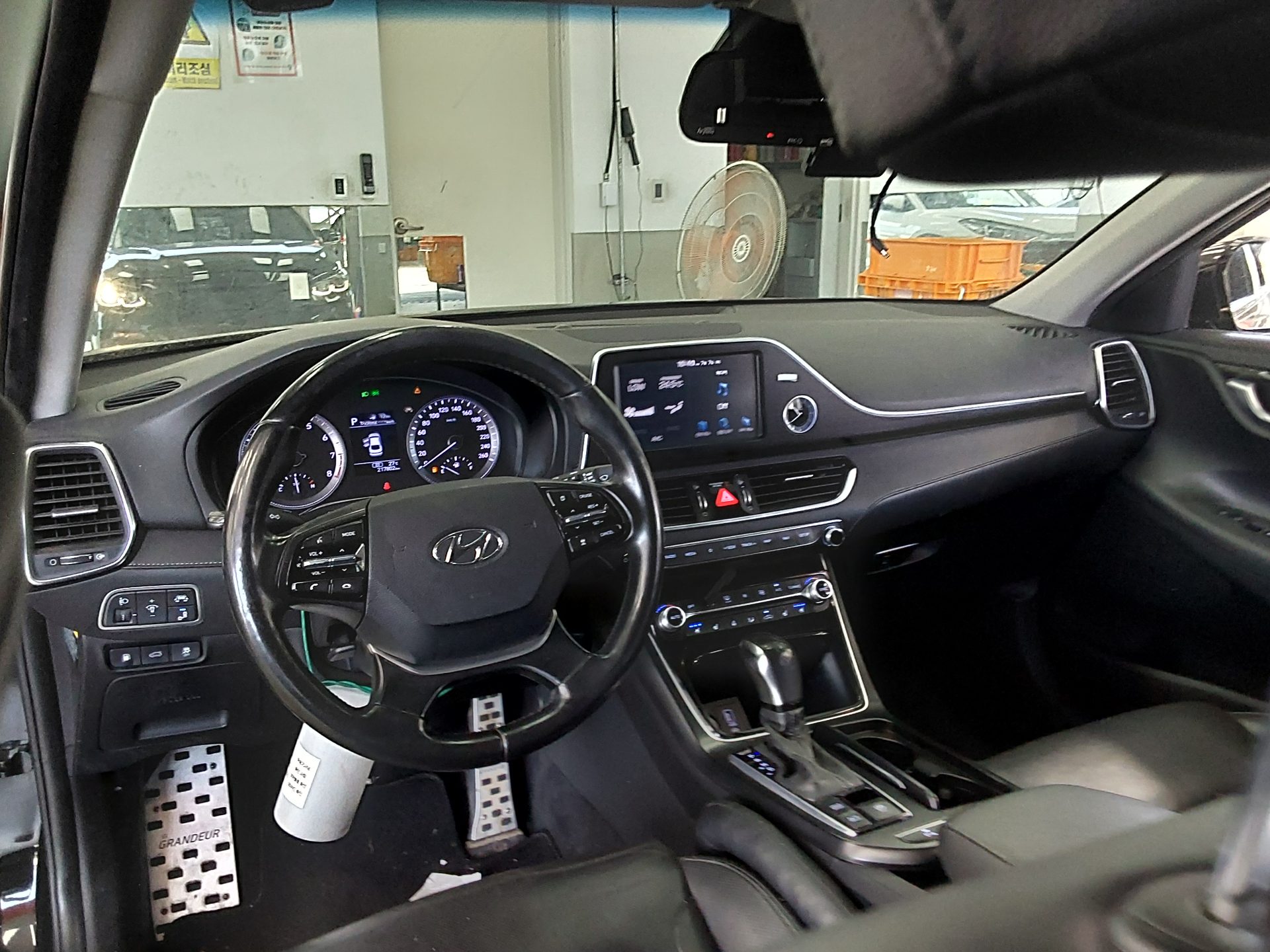 2018 - hyundai grandeur