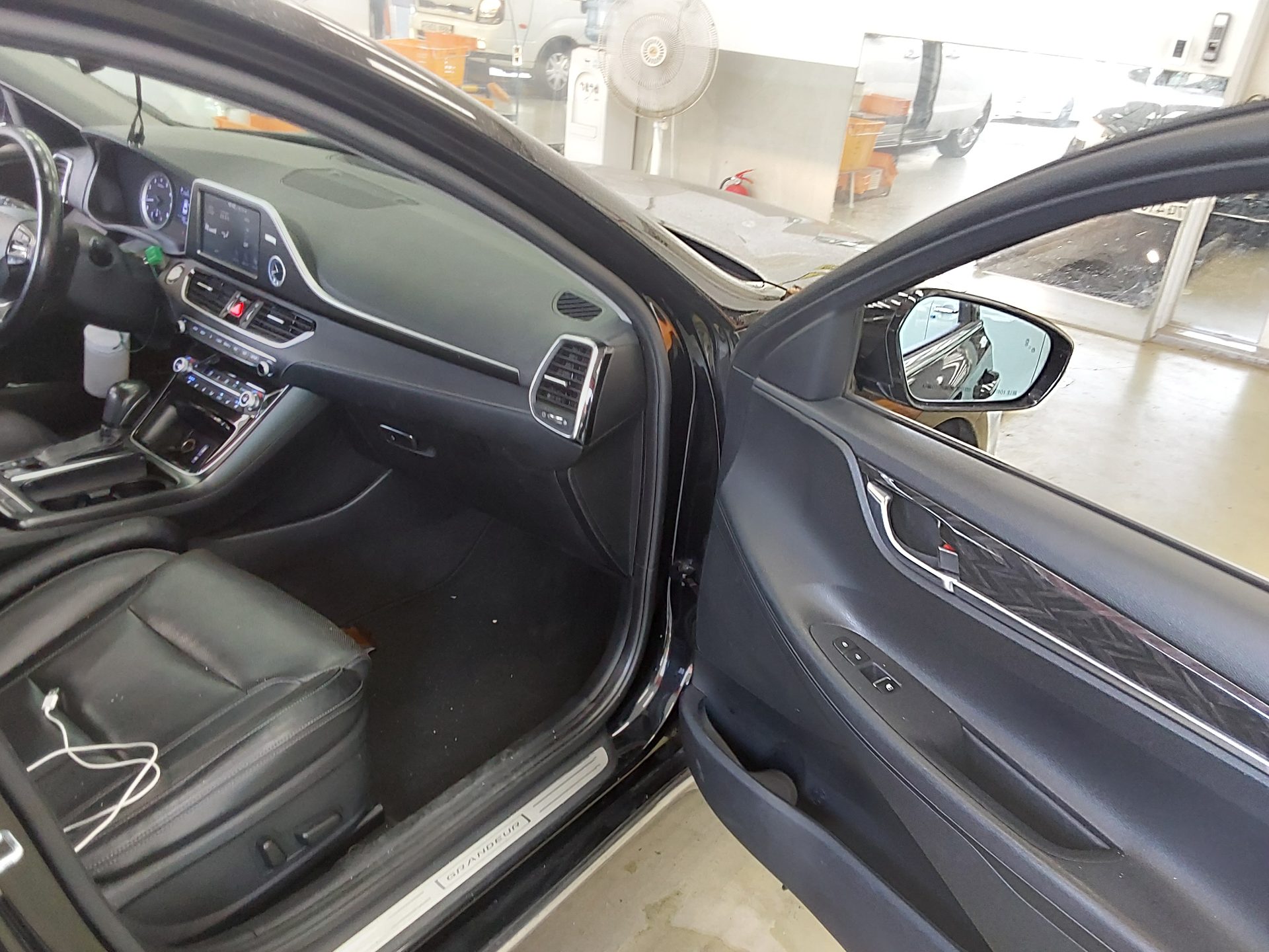 2018 - hyundai grandeur