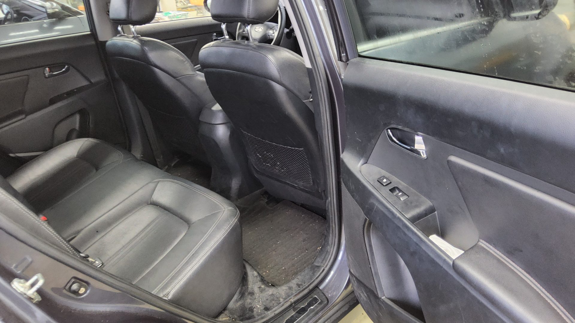 2011 - kia sportage