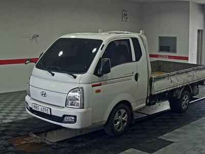 HYUNDAI PORTER II SUPER CAB EXTRA WHEELBASE