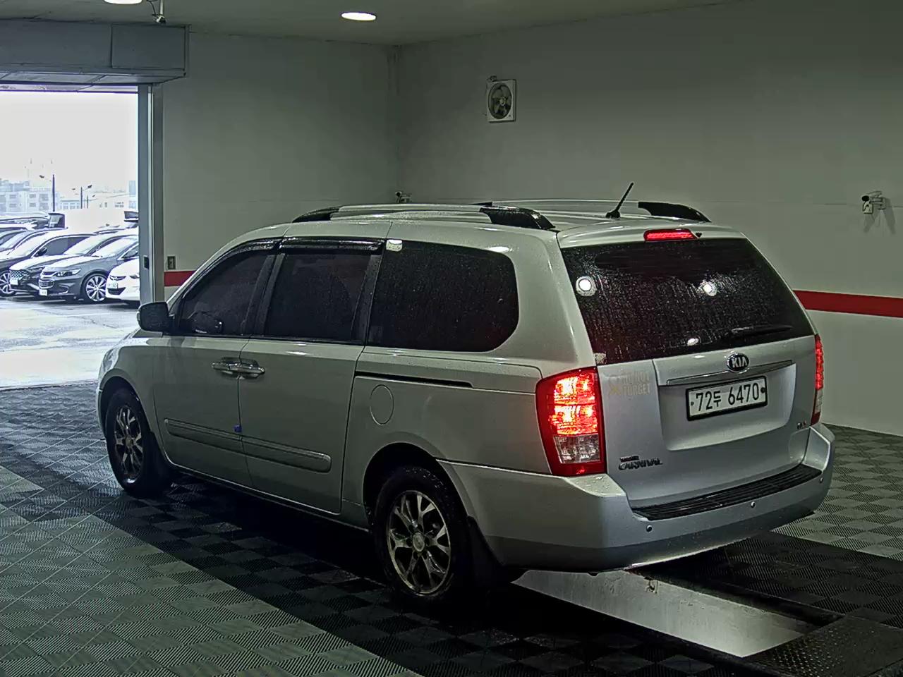 2014 - kia carnival