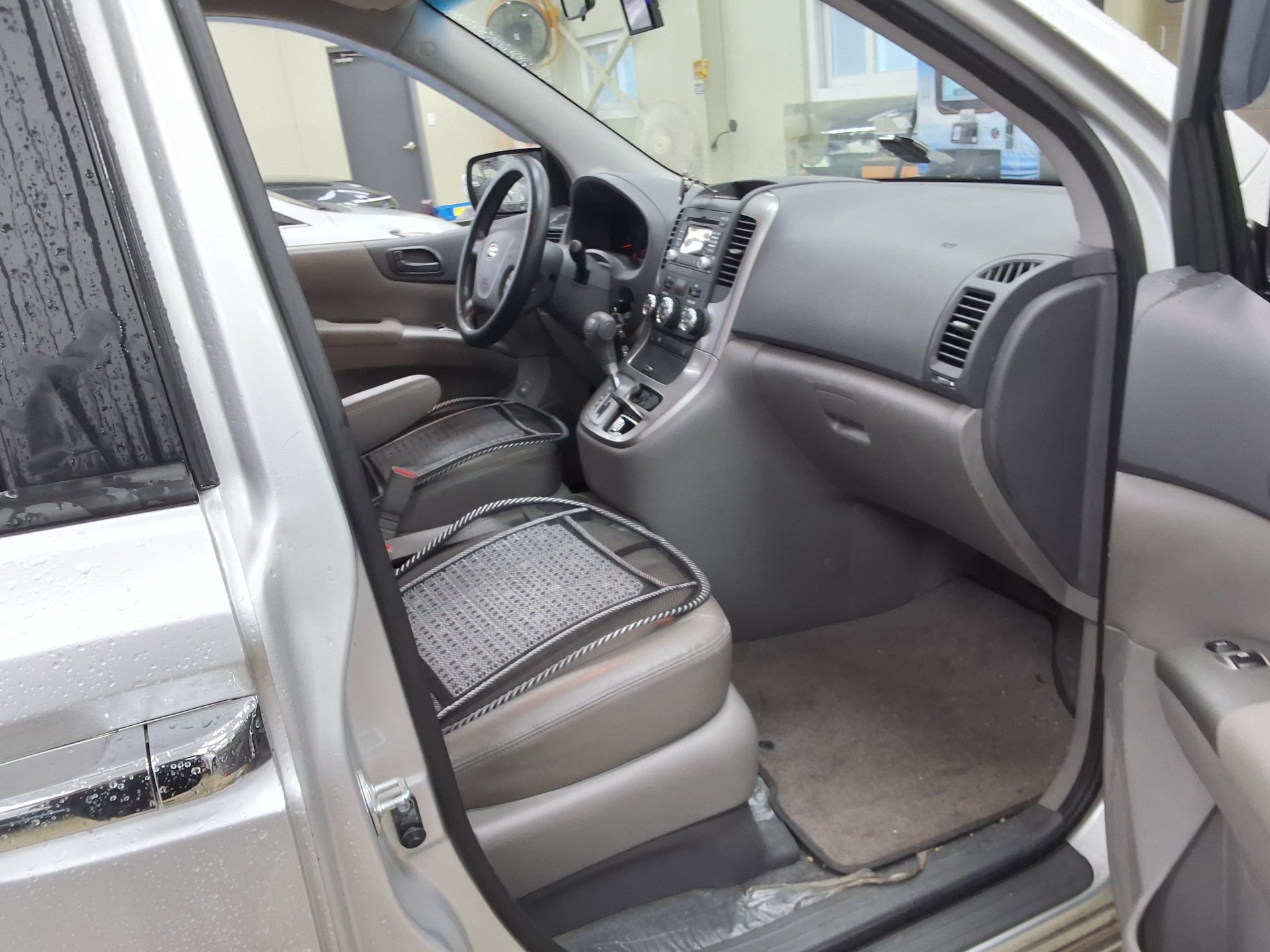 2014 - kia carnival