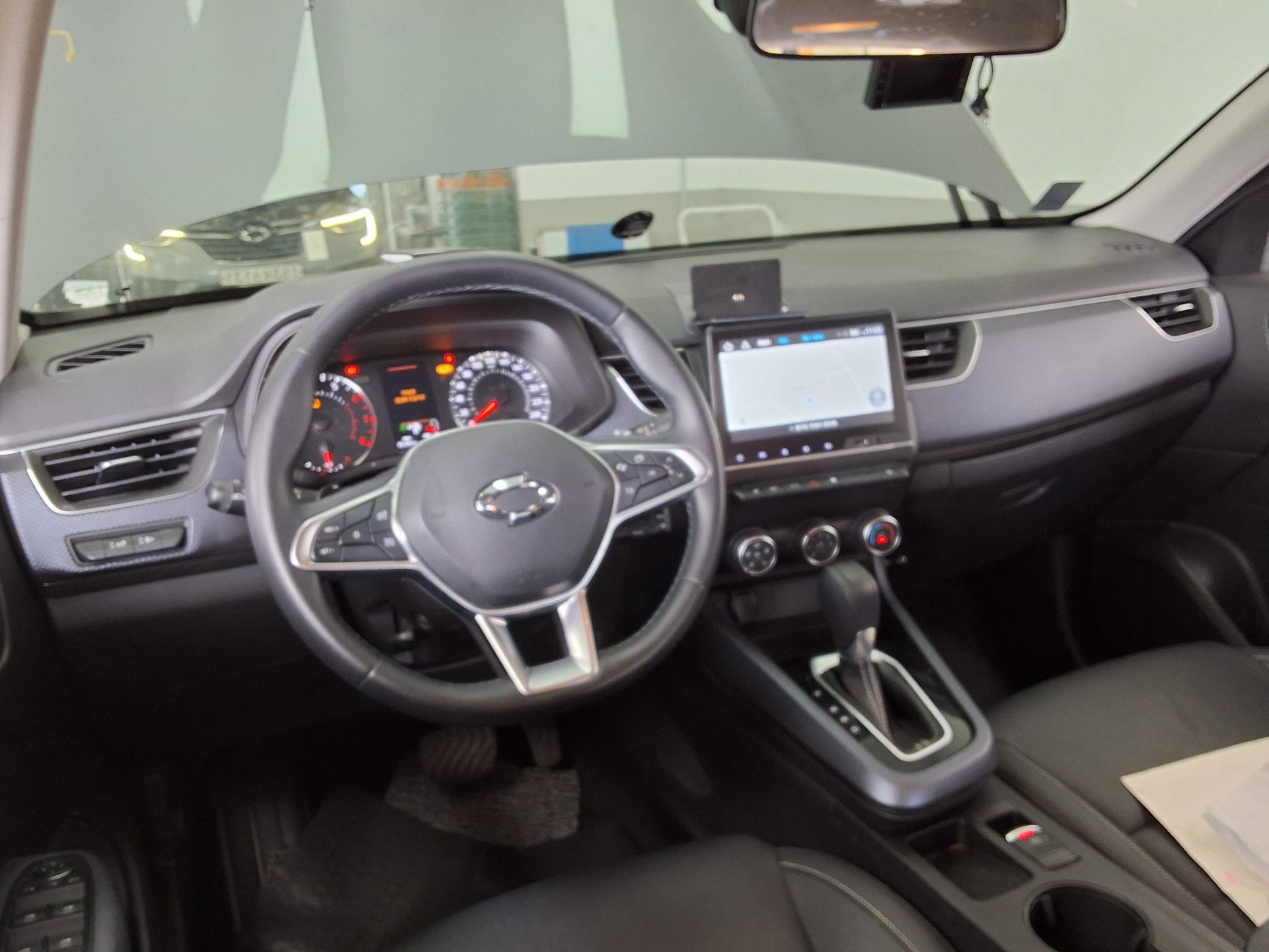 2021 - renault xm3