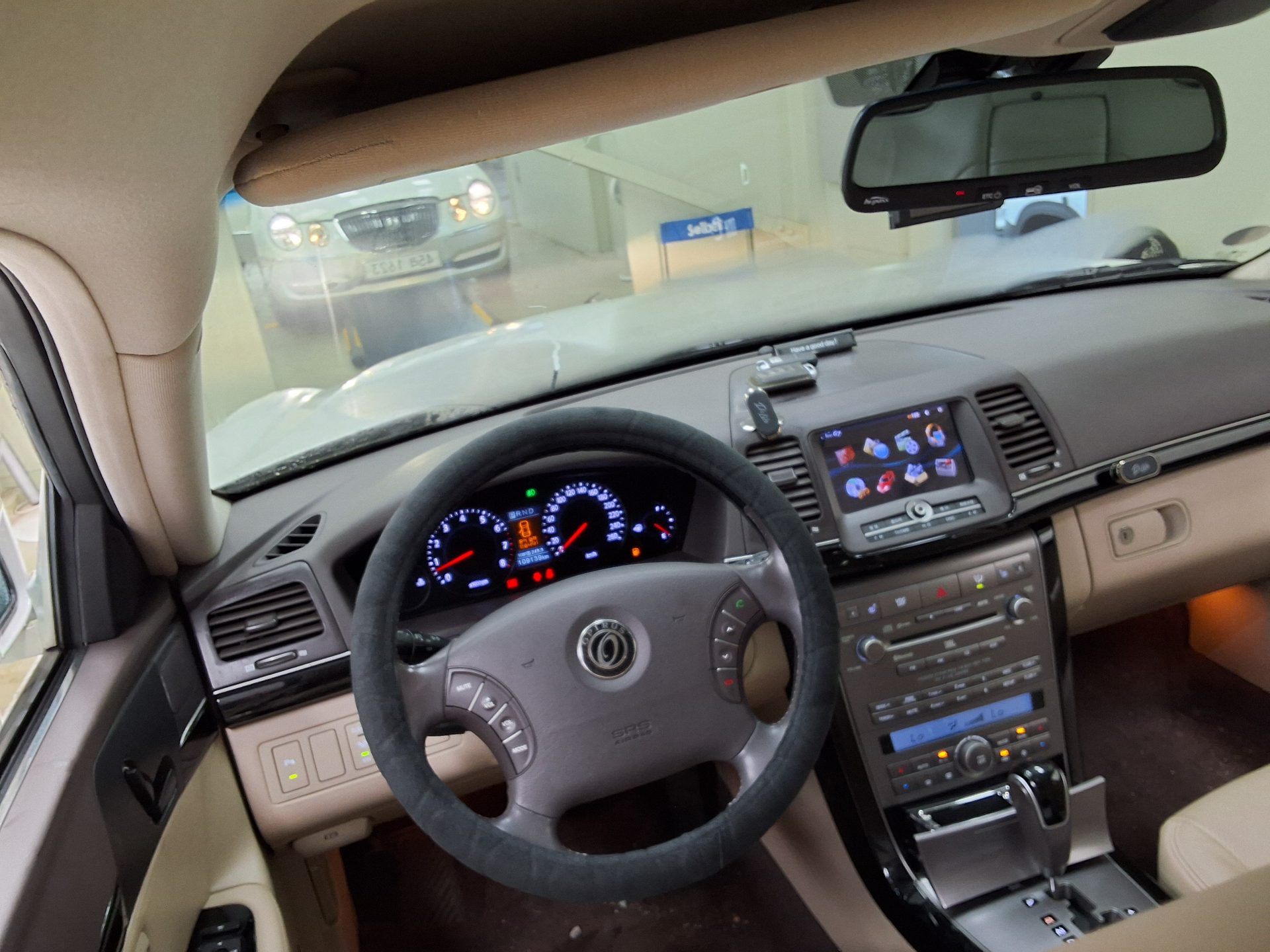 2010 - kia opirus