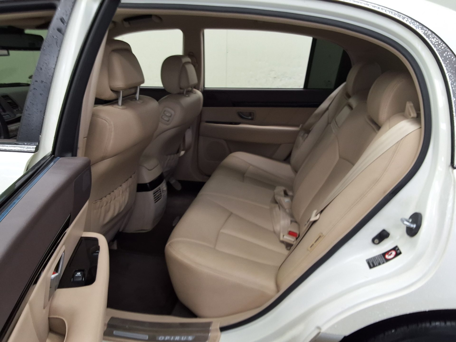 2010 - kia opirus