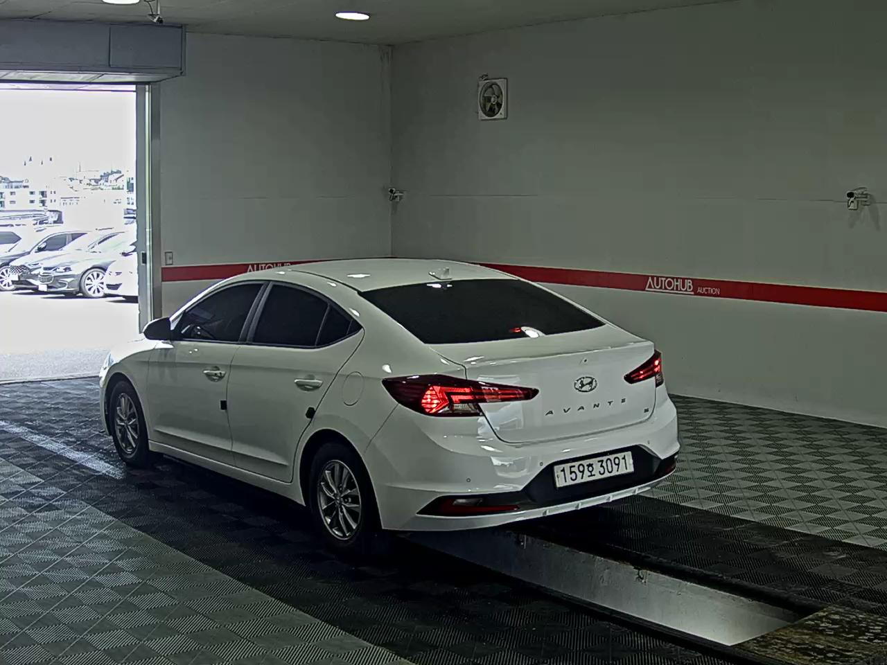 2020 - hyundai avante