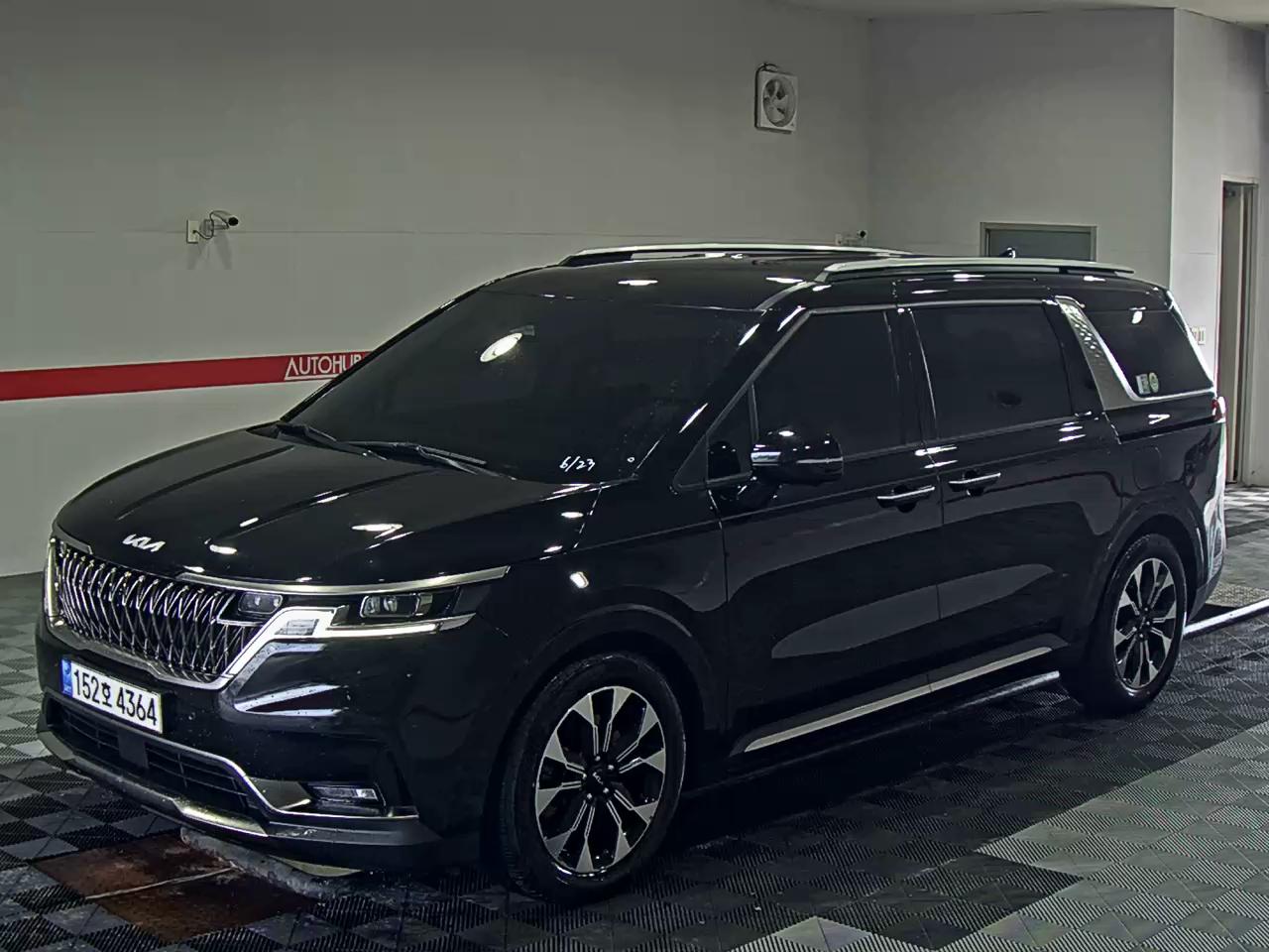2023 - kia carnival