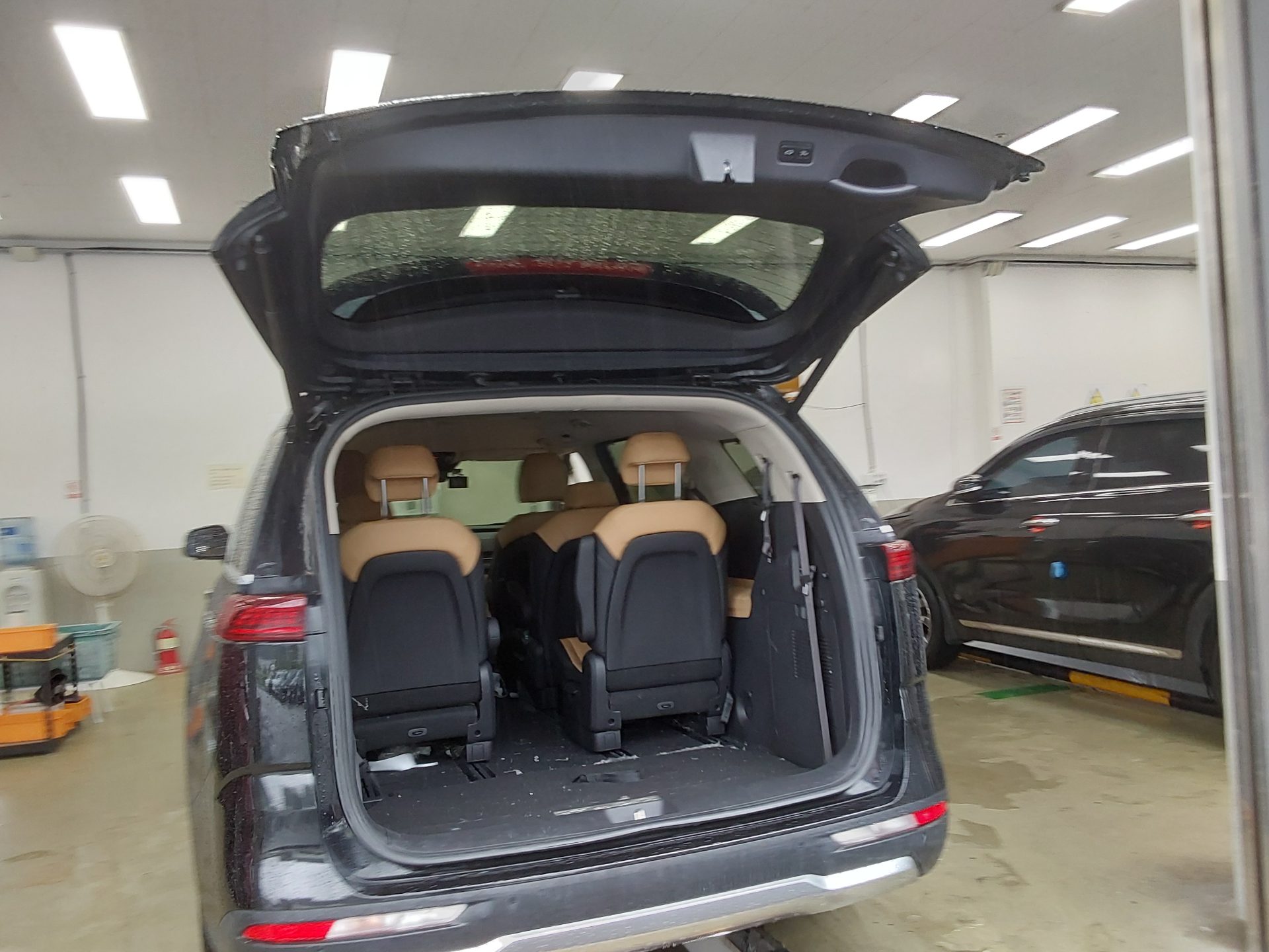 2021 - kia carnival