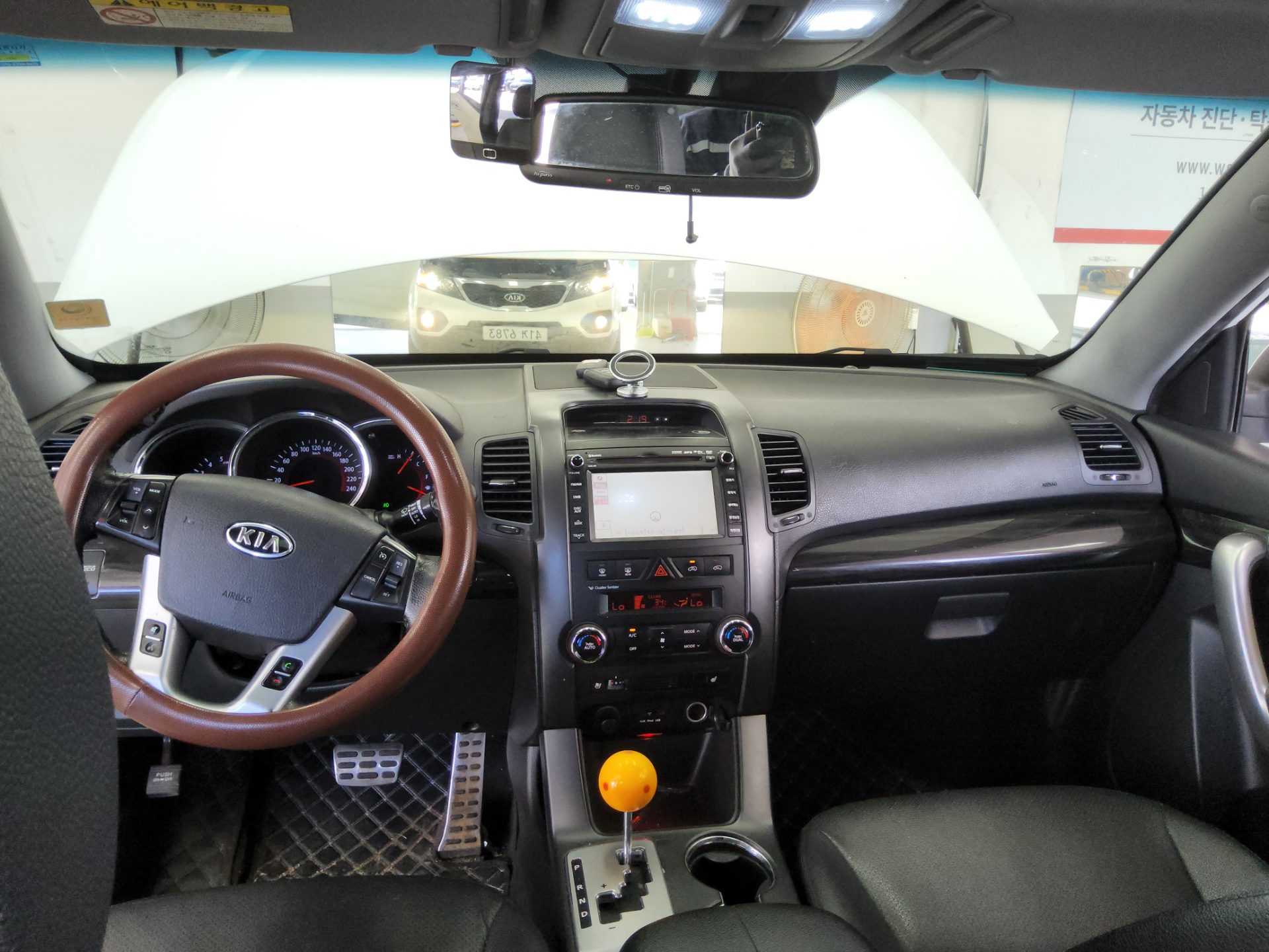 2011 - kia sorento
