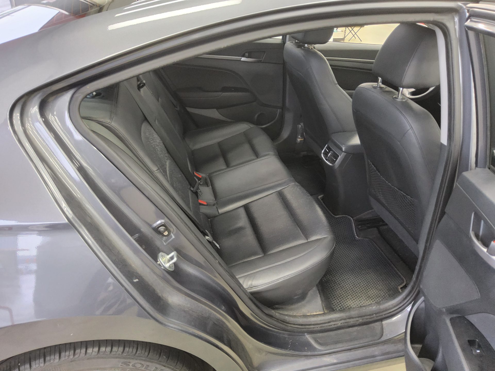 2016 - hyundai avante