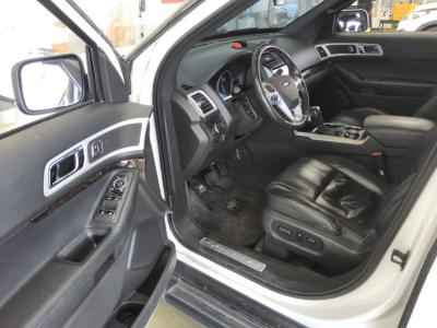 فورد Explorer (5Th Gen) 3.5 V6 دفع رباعي Limited 2014 3.5 v6 دفع رباعي