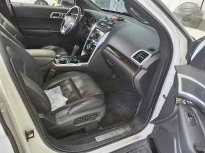 فورد Explorer (5Th Gen) 3.5 V6 دفع رباعي Limited 2014 3.5 v6 دفع رباعي