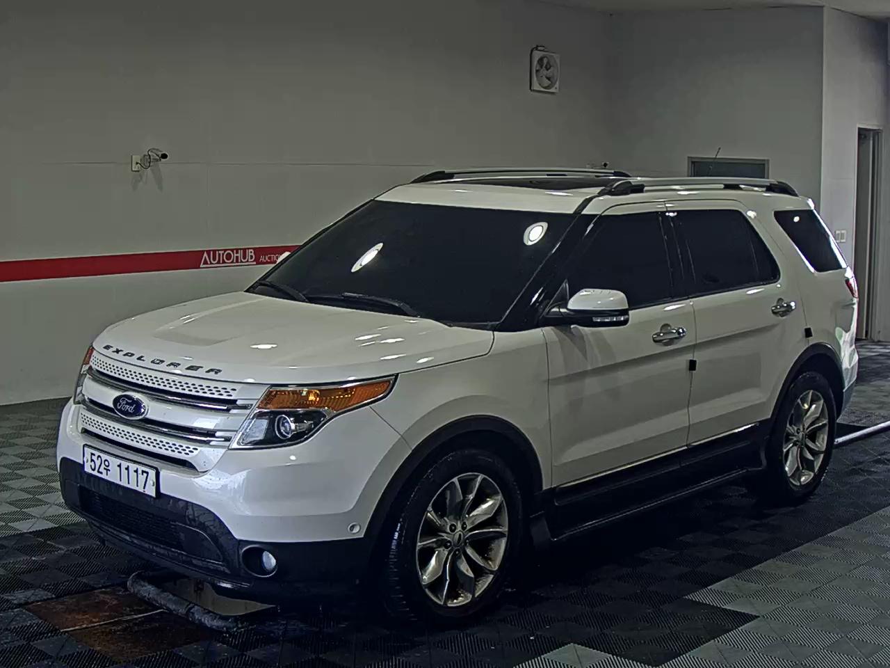 2014 - ford explorer
