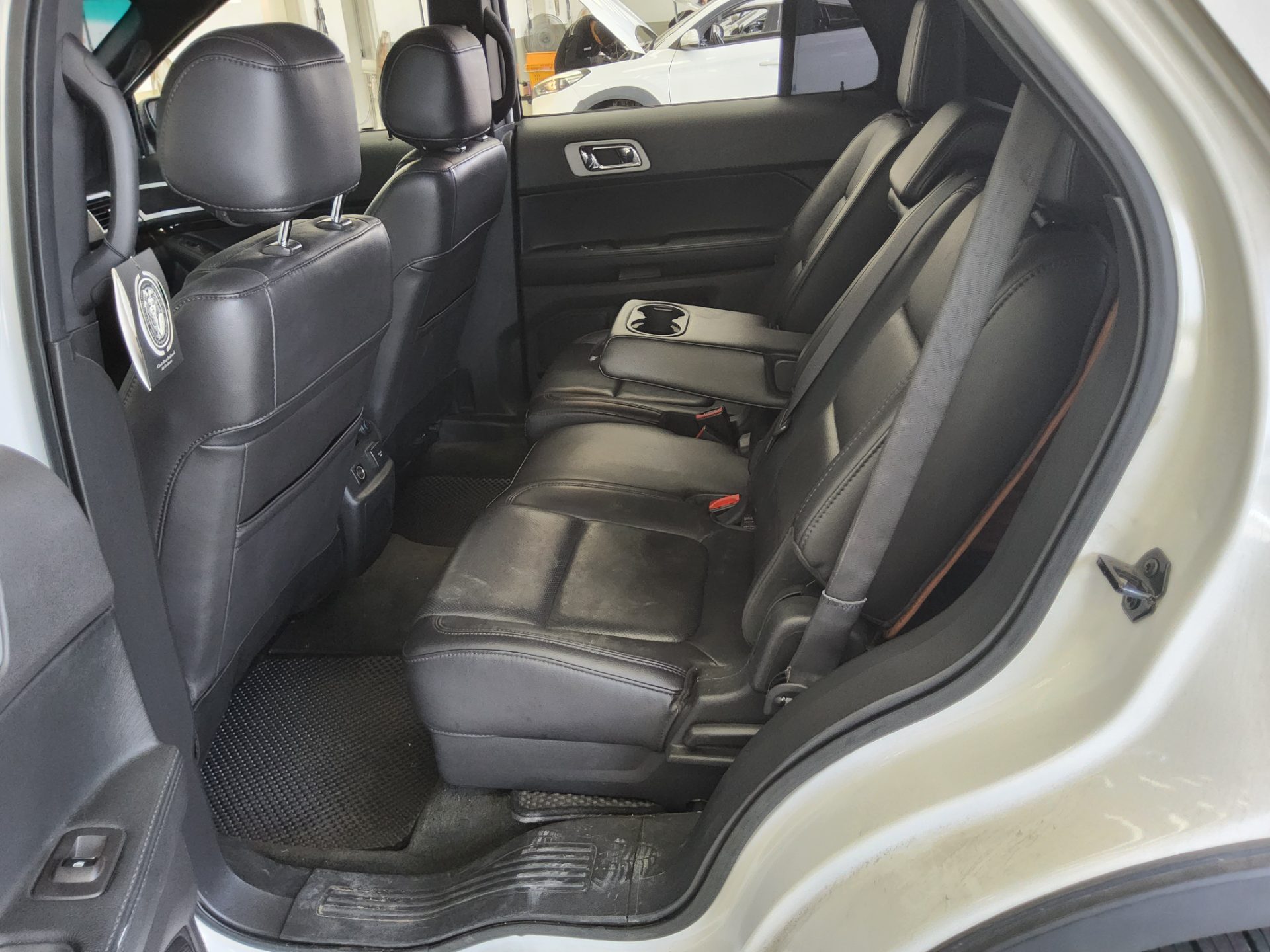 2014 - ford explorer