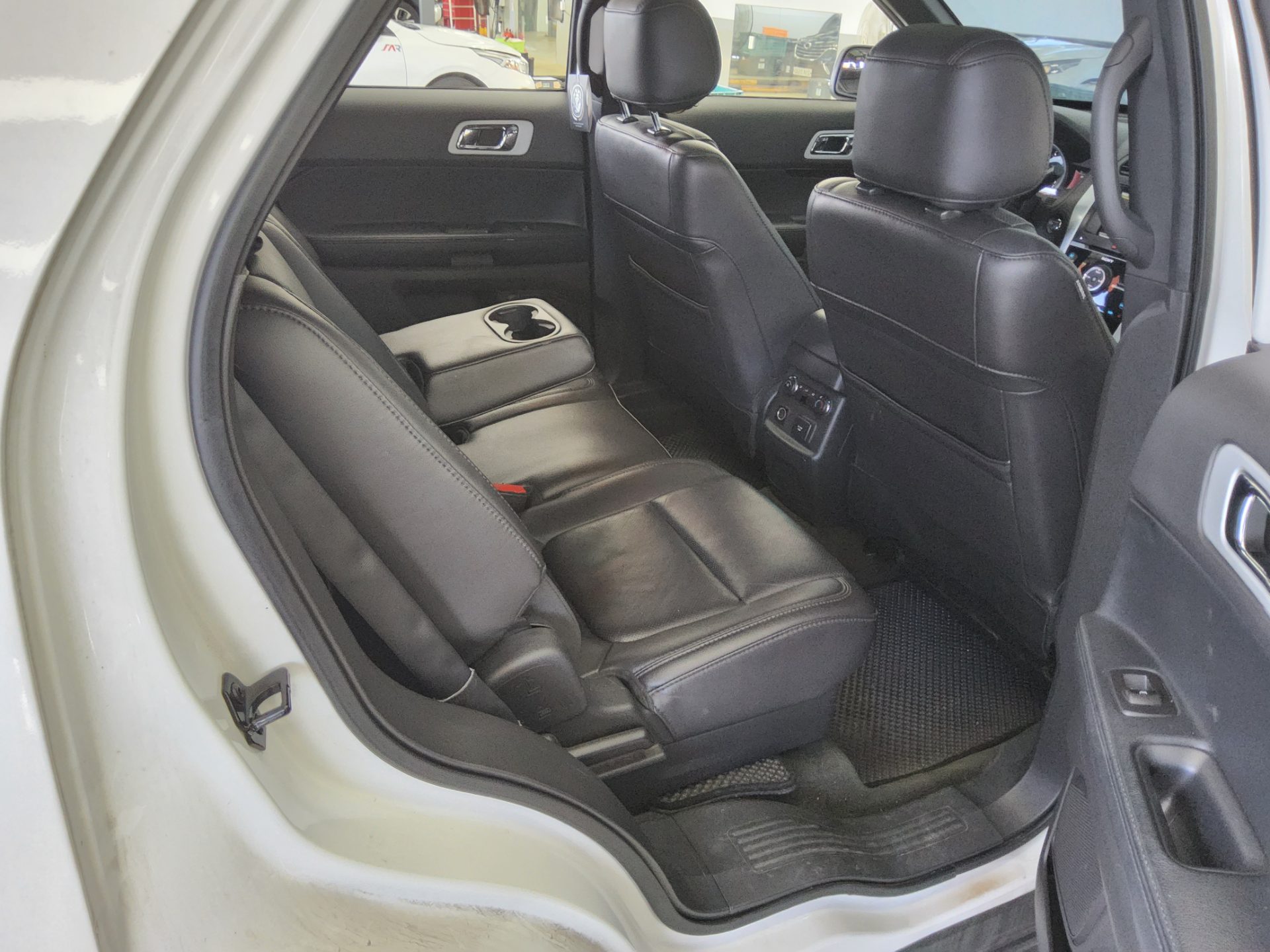 2014 - ford explorer
