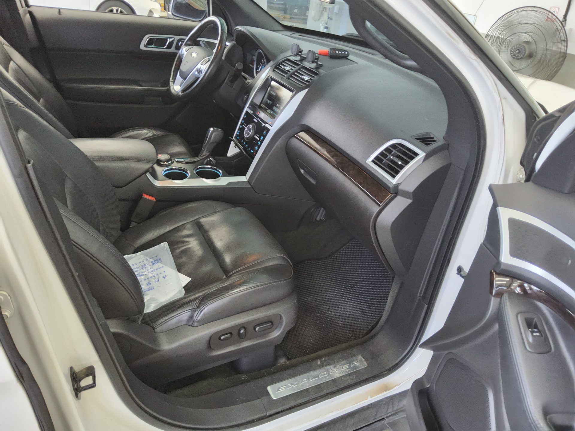 2014 - ford explorer