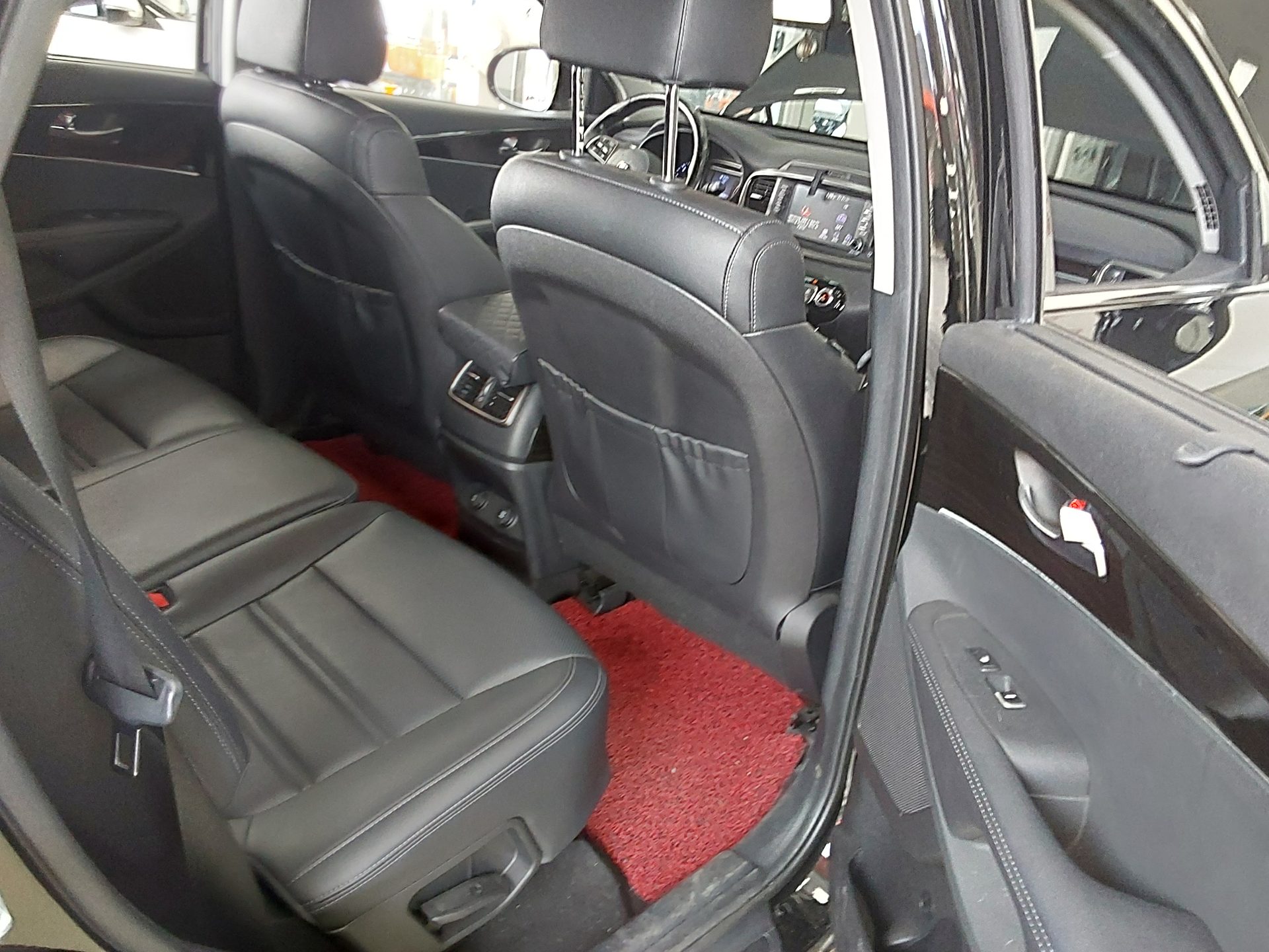 2018 - kia sorento