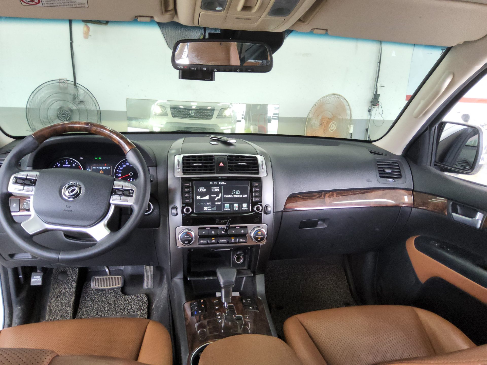 2018 - kia mohave