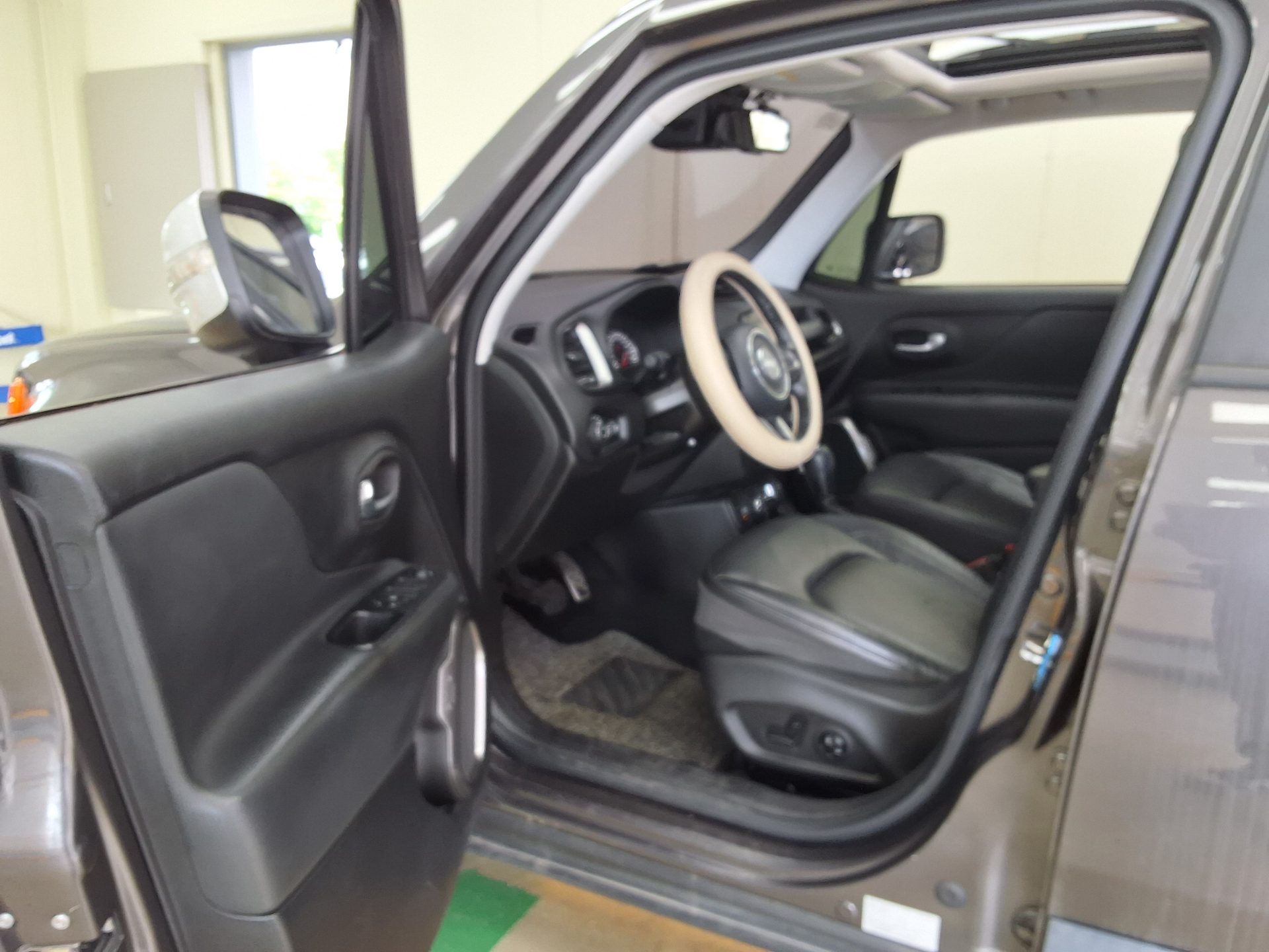 2018 - jeep renegade