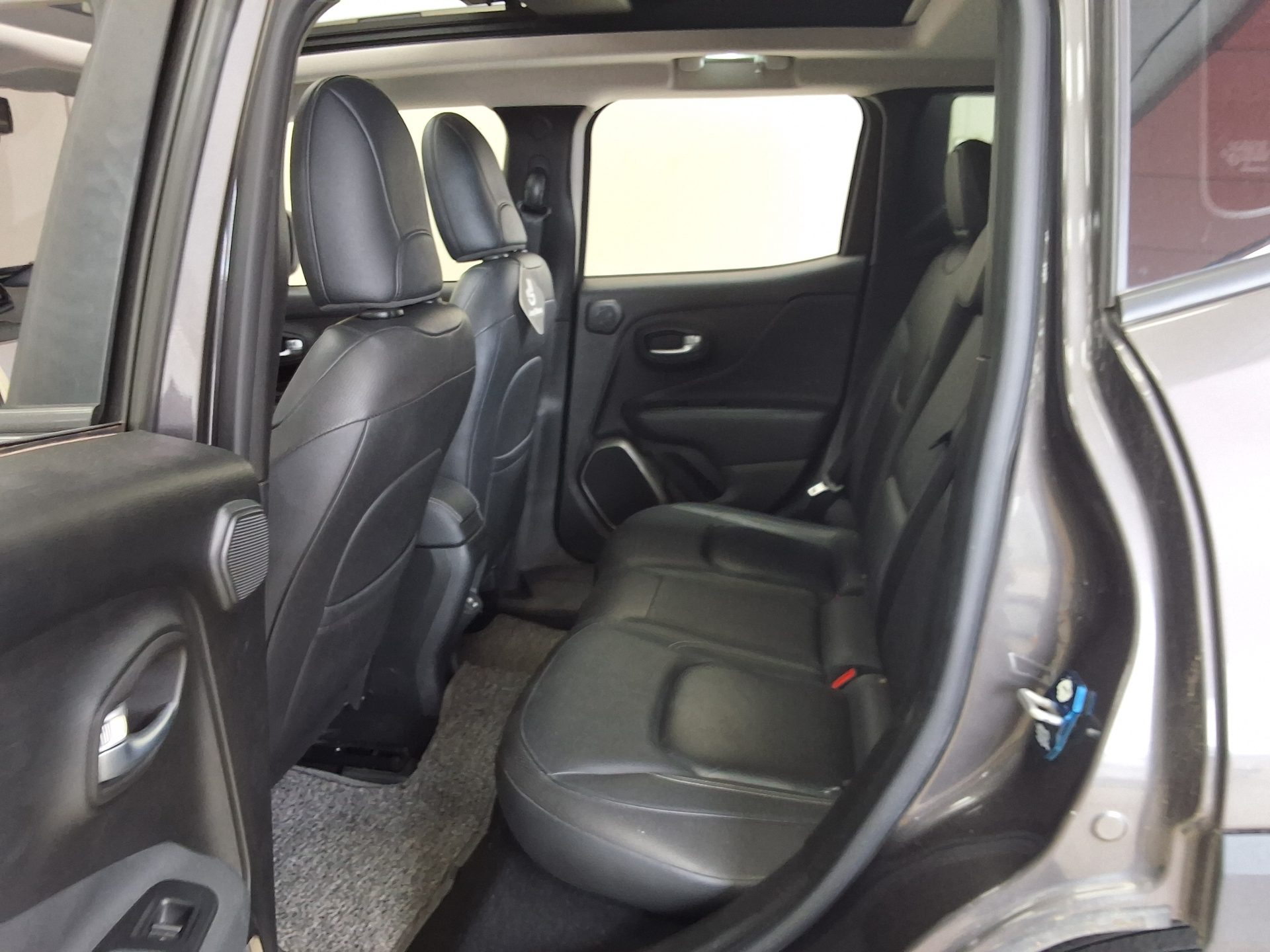 2018 - jeep renegade