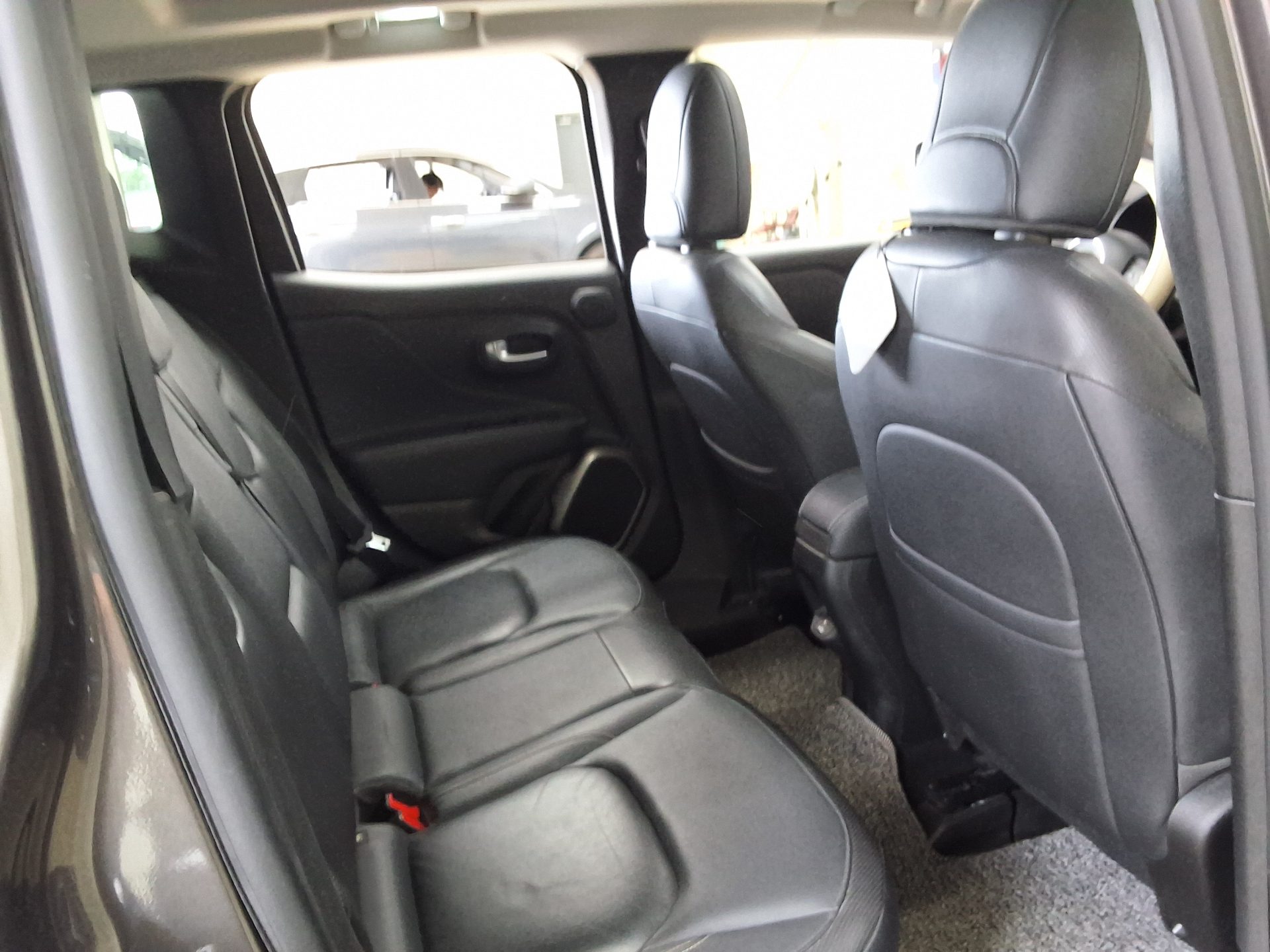 2018 - jeep renegade