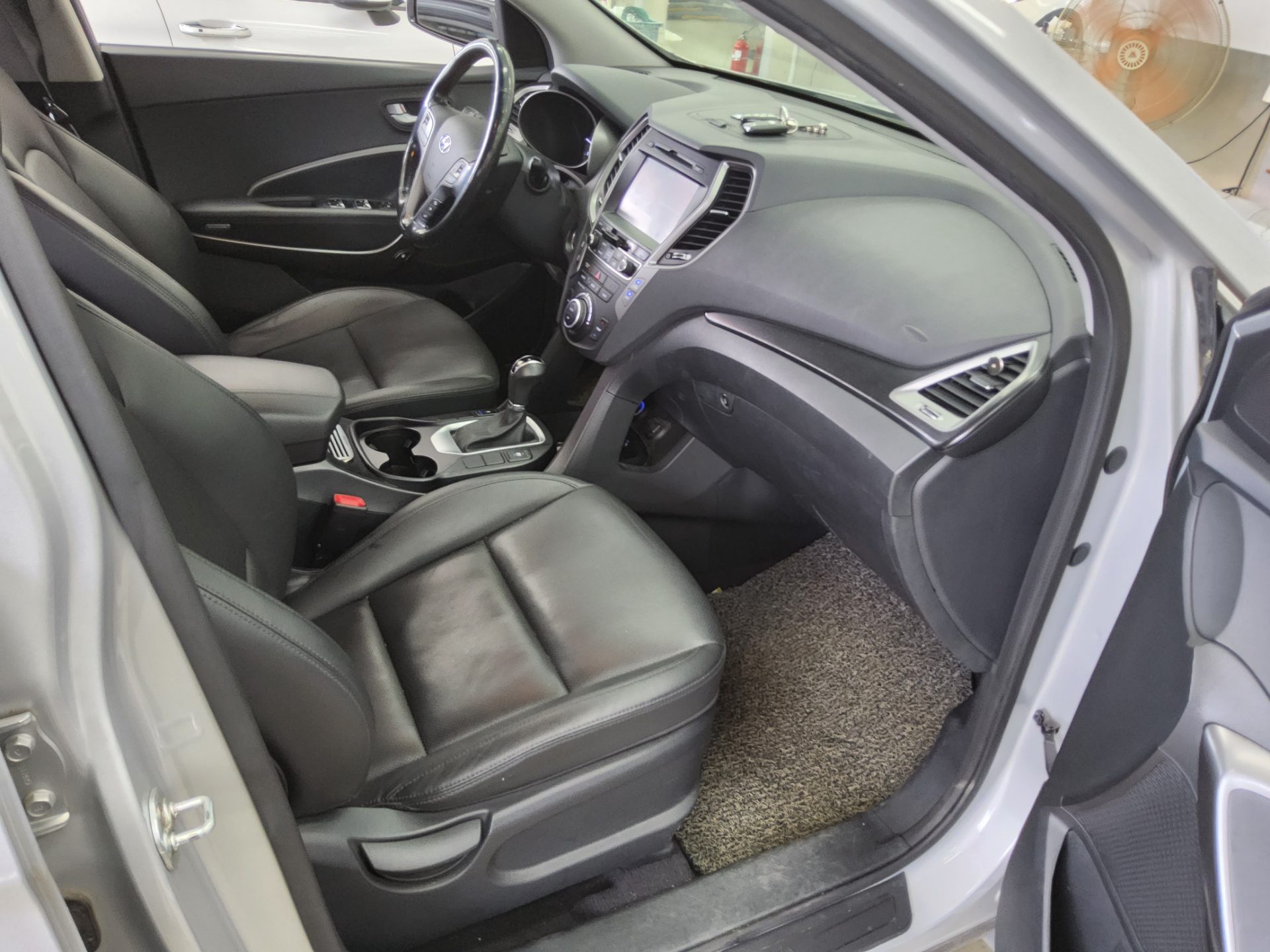 2017 - hyundai santa fe