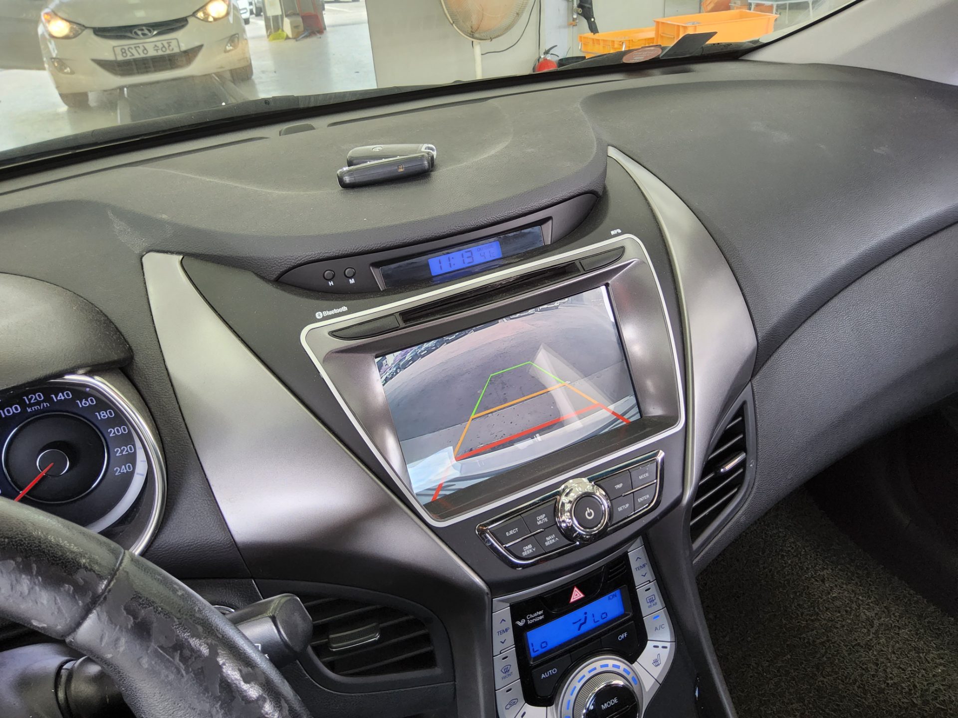 2011 - hyundai avante