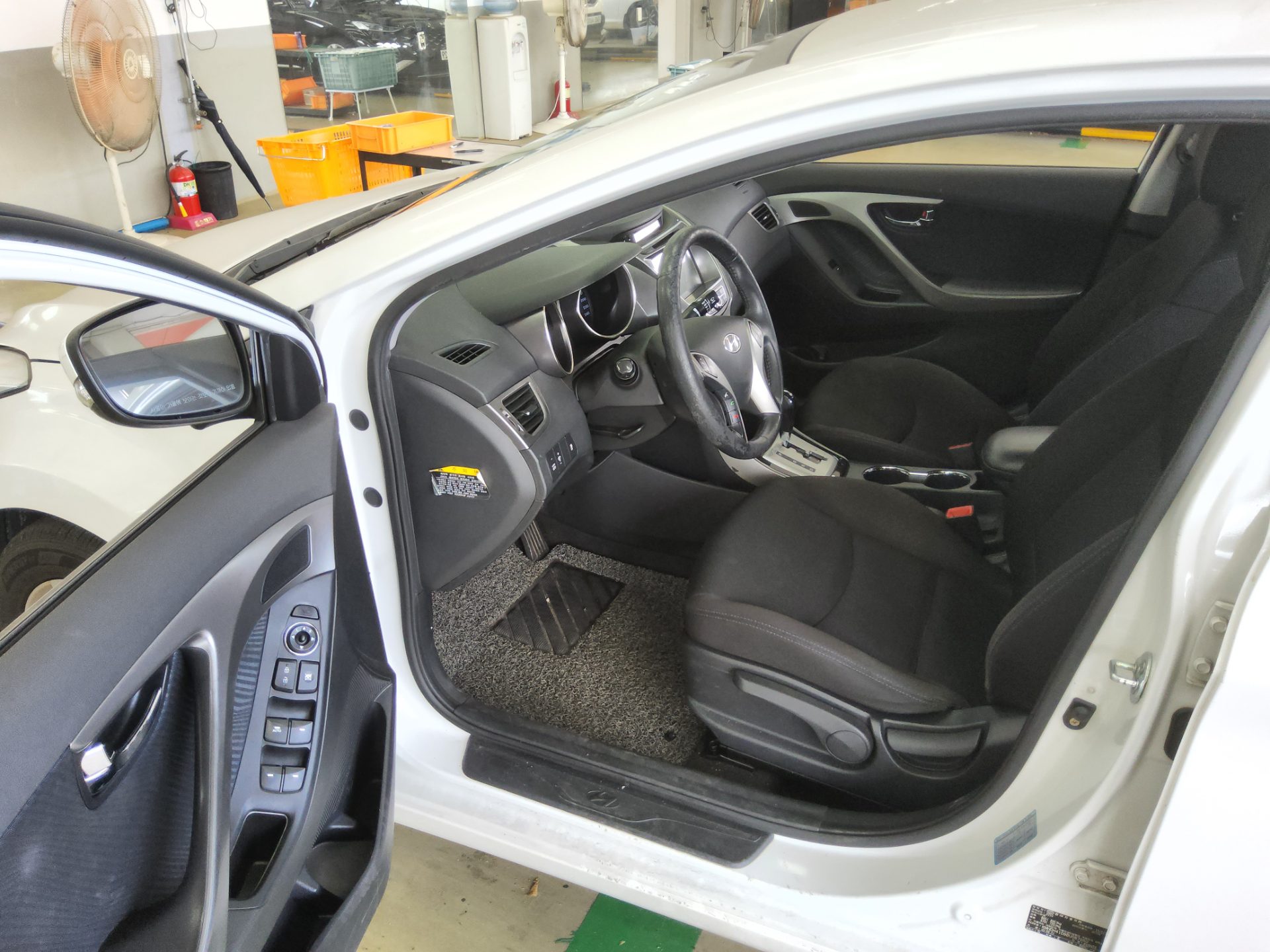 2011 - hyundai avante