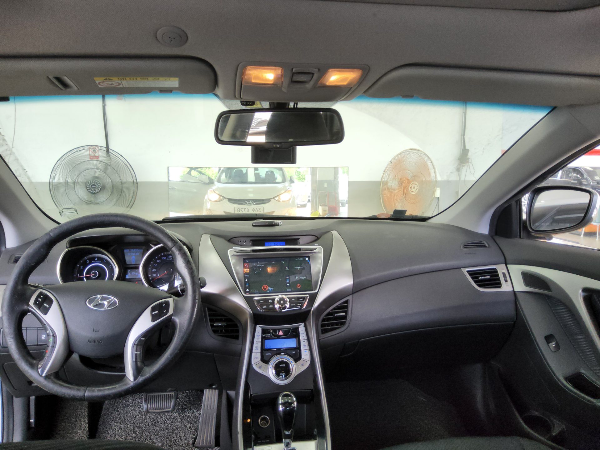 2011 - hyundai avante