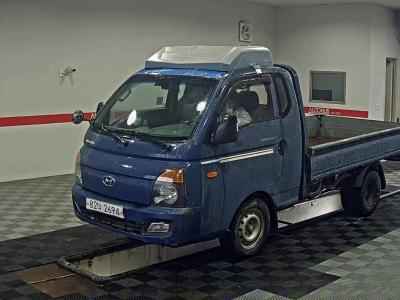 HYUNDAI PORTER II SUPER CAB EXTRA WHEELBASE