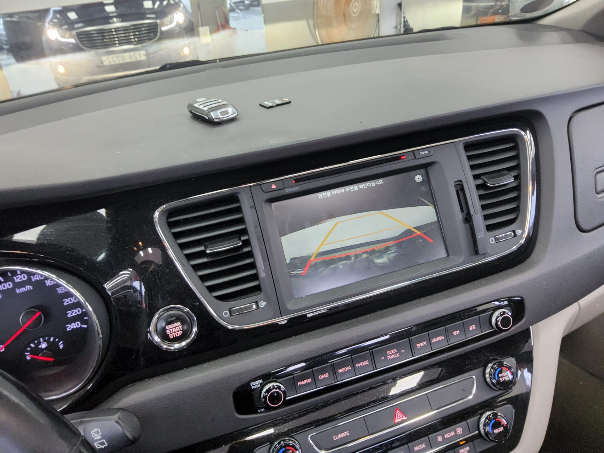 2016 - kia carnival