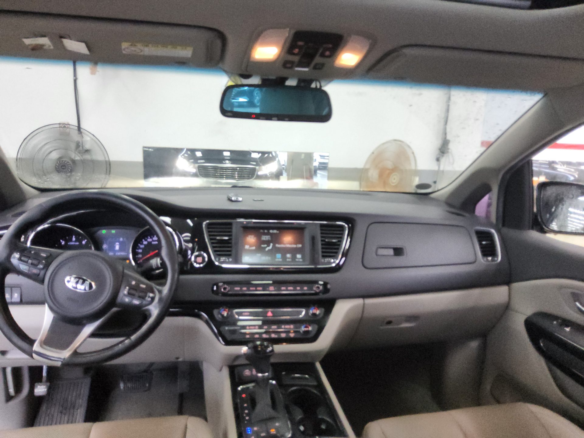 2016 - kia carnival