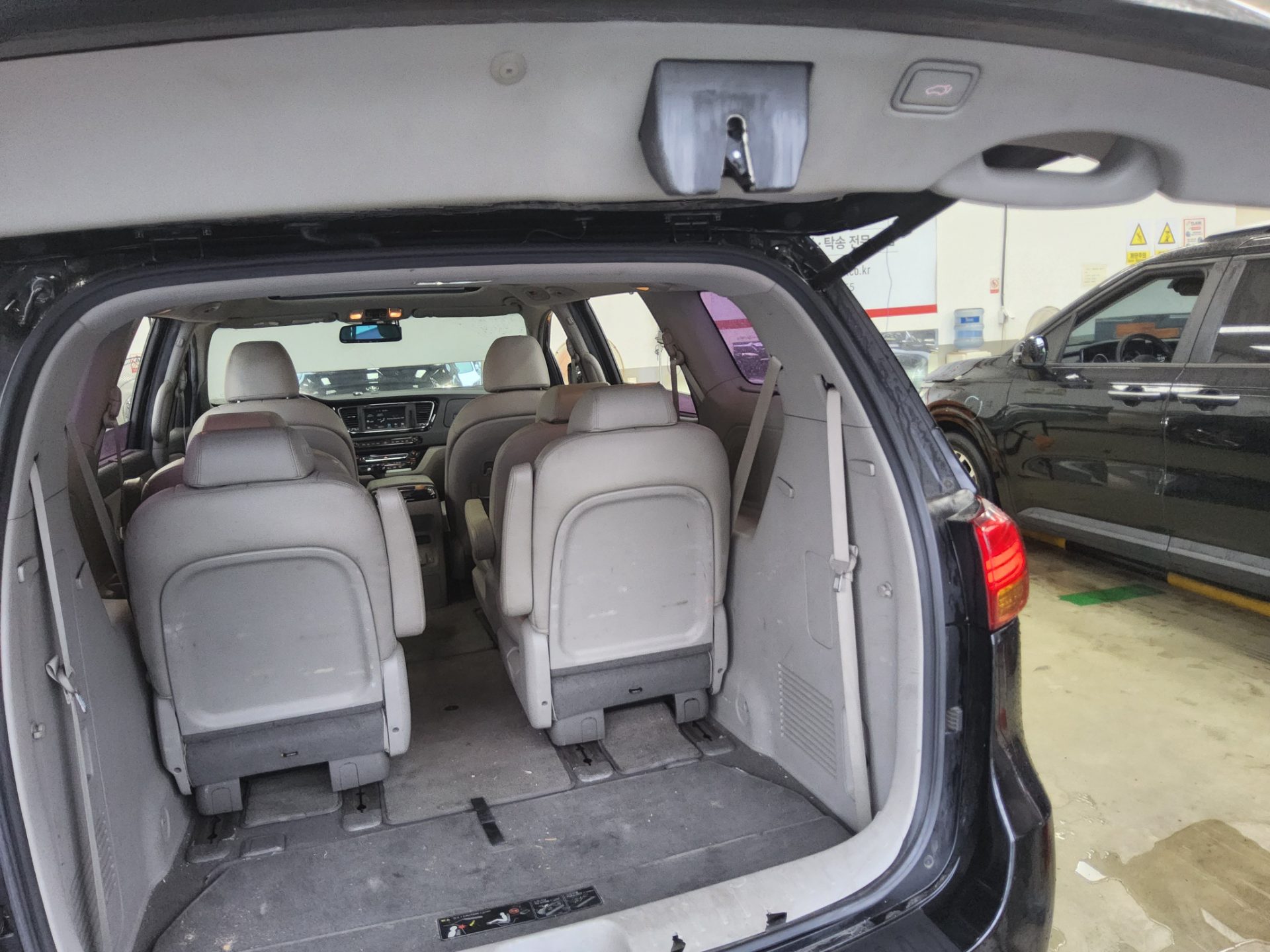 2016 - kia carnival