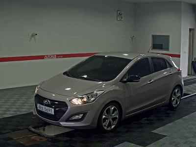 HYUNDAI i30 GDi UNIQUE