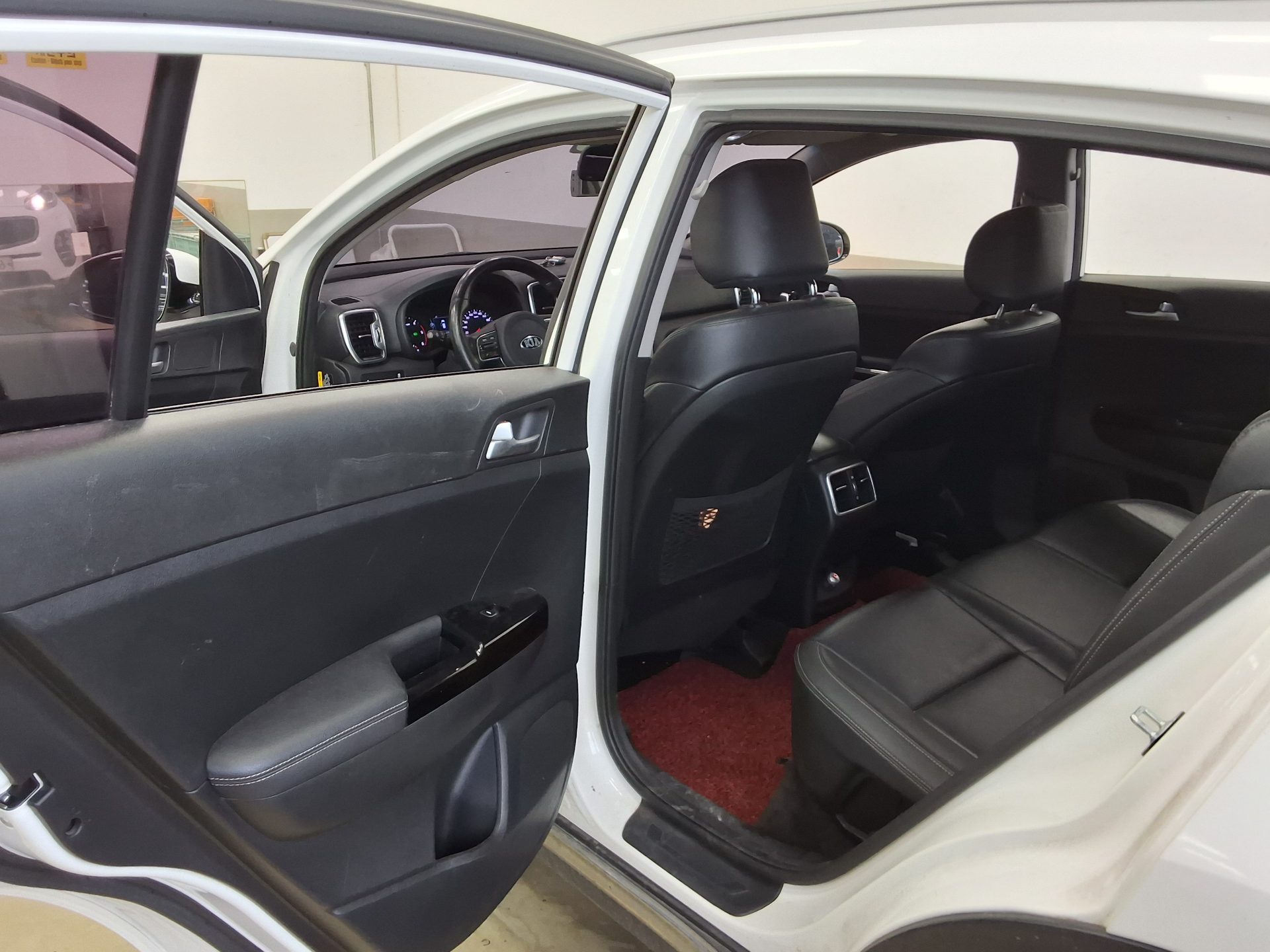 2016 - kia sportage