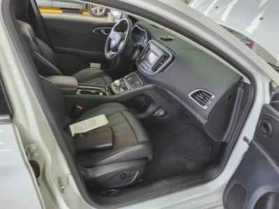 Chrysler 200 (2Nd Gen) 2.4 Limited 2015 2.4 limited