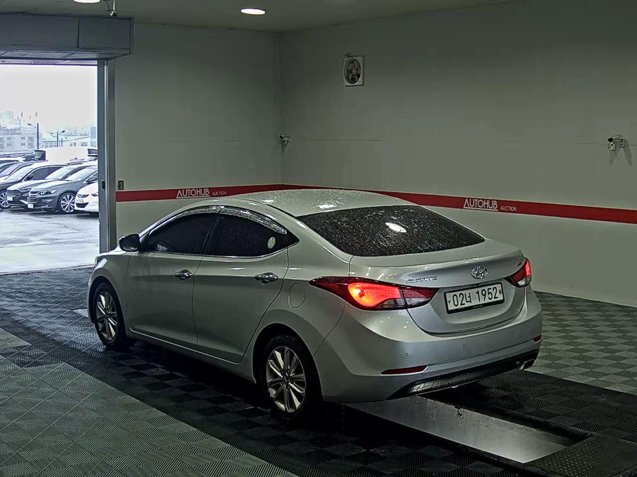 2016 - hyundai avante